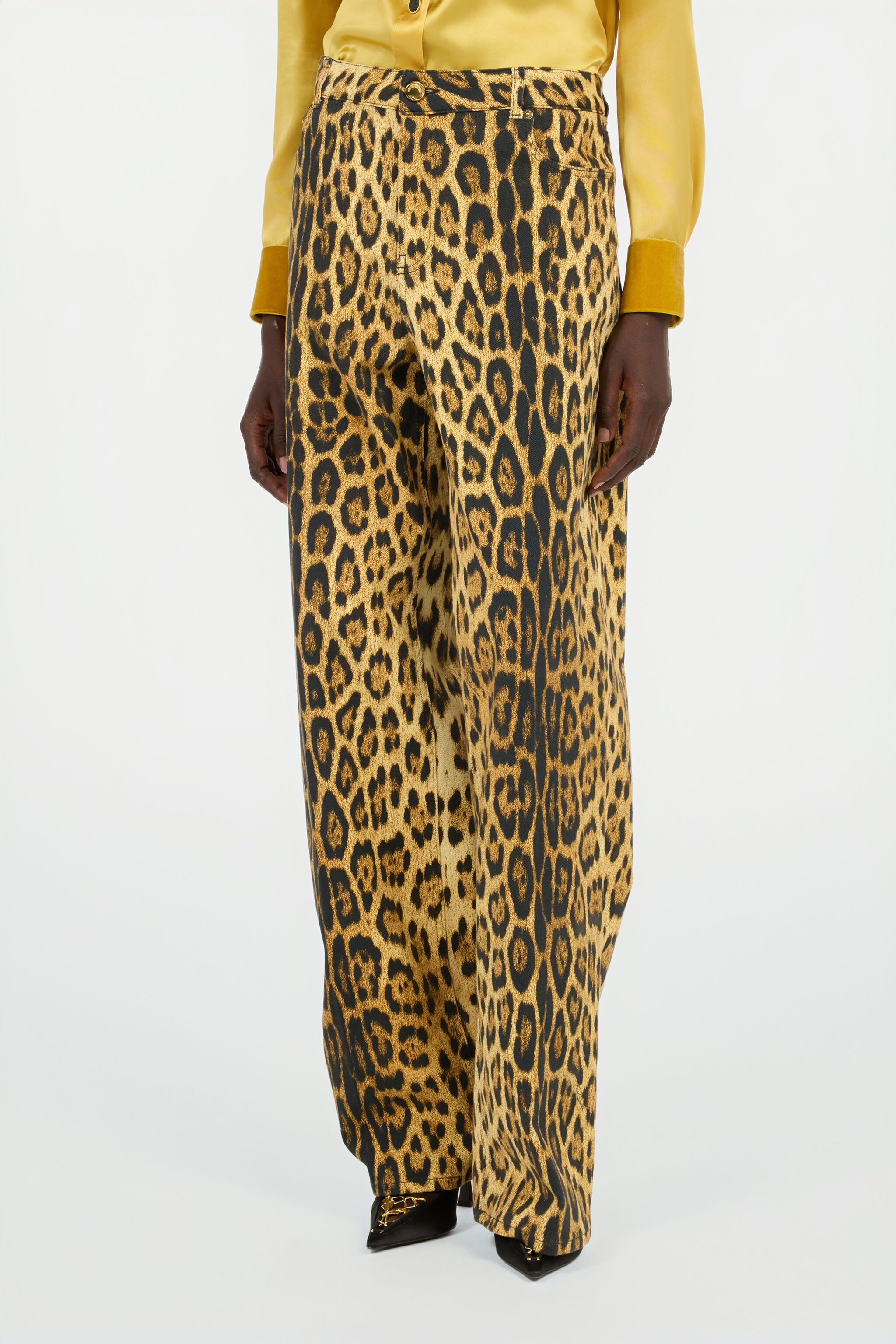 RC Jeans with Jaguar Skin Print Brown VWJ207-DAQ71