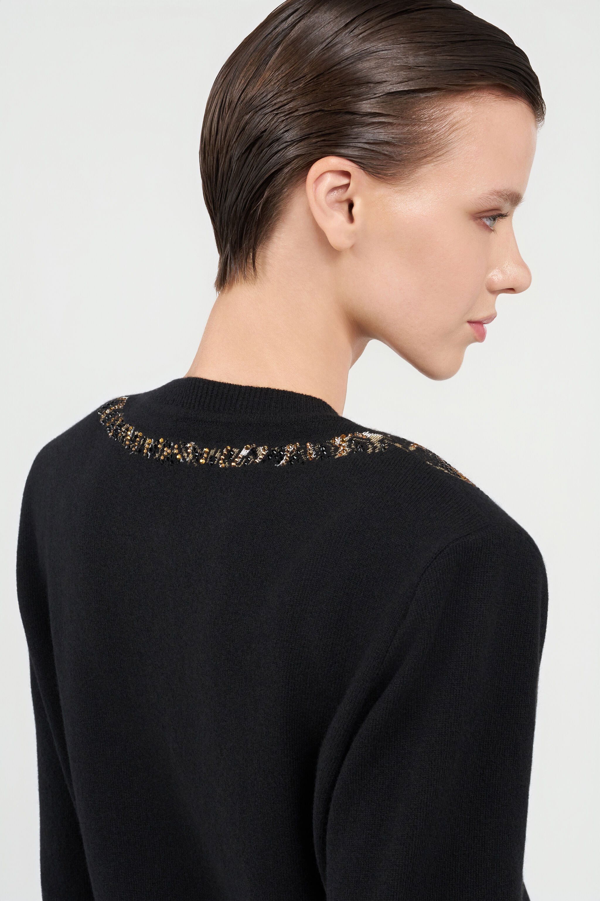 RC Wool Cardigan with Tiger Embroidery RC Wool Cardigan with Tiger Embroidery BLACK WKM902-MQ014