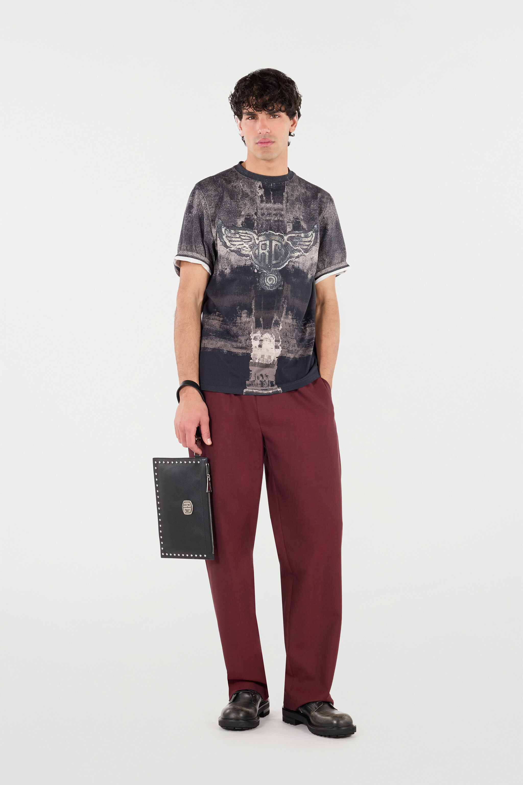 RC T-Shirt with Winged Monogram Black VNT61E-JD060