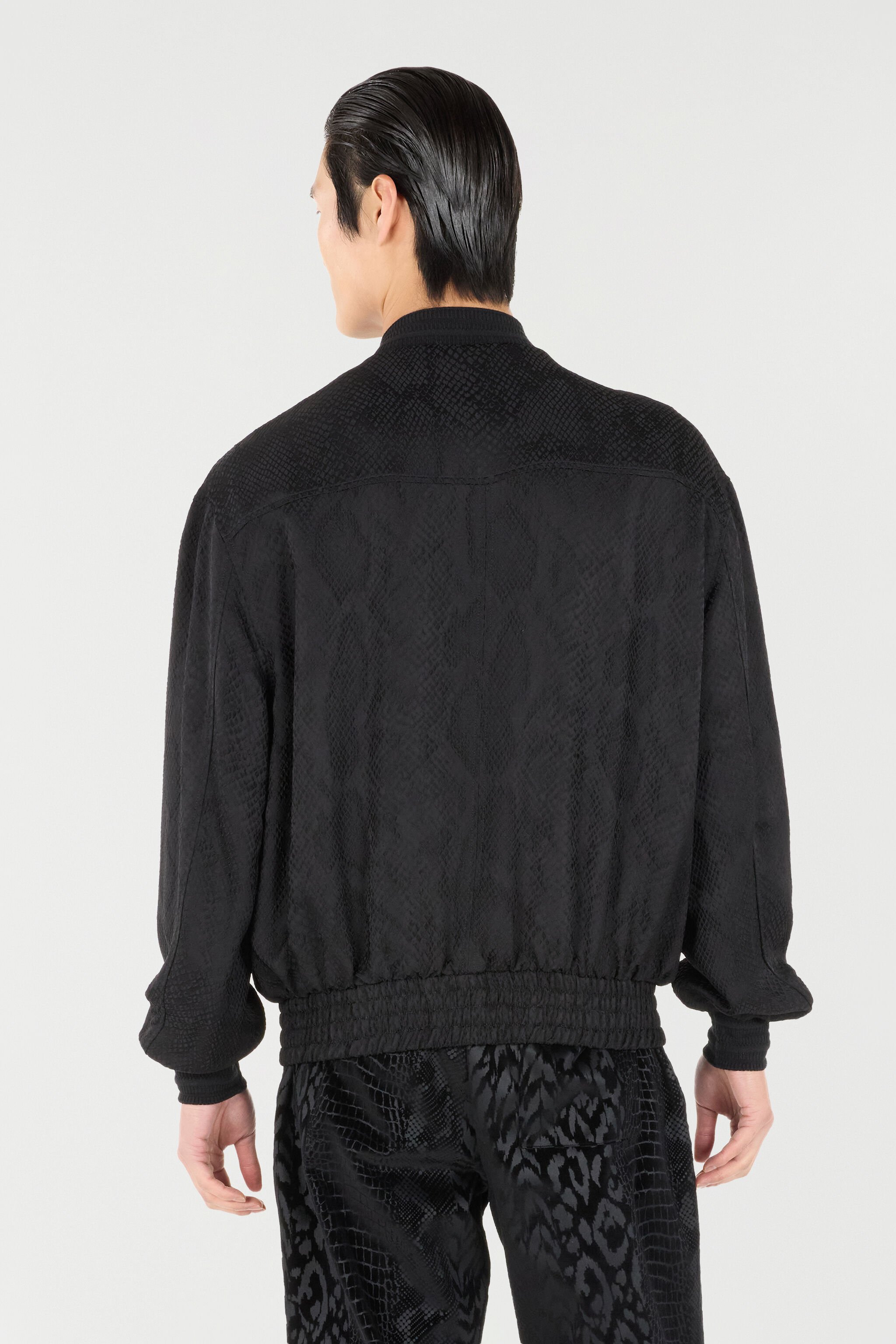RC Chaqueta bómber efecto pitón Negro URT465-DJ109