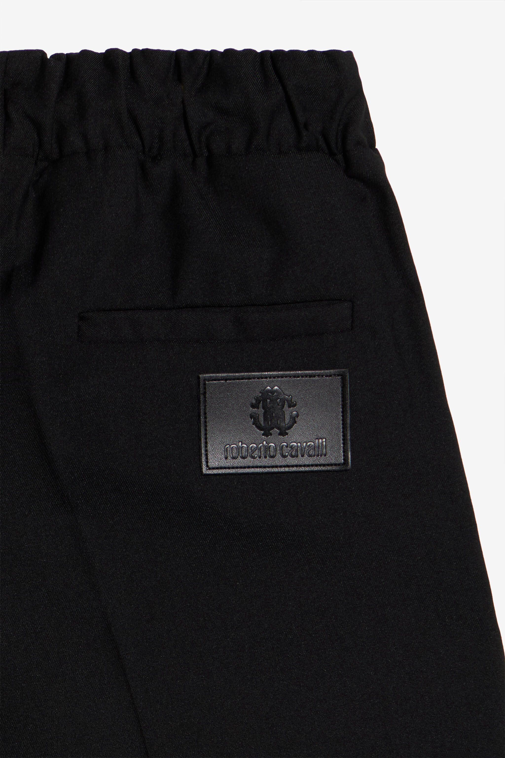JU Schwarze Bermudashorts BLACK WJT21T-VI044