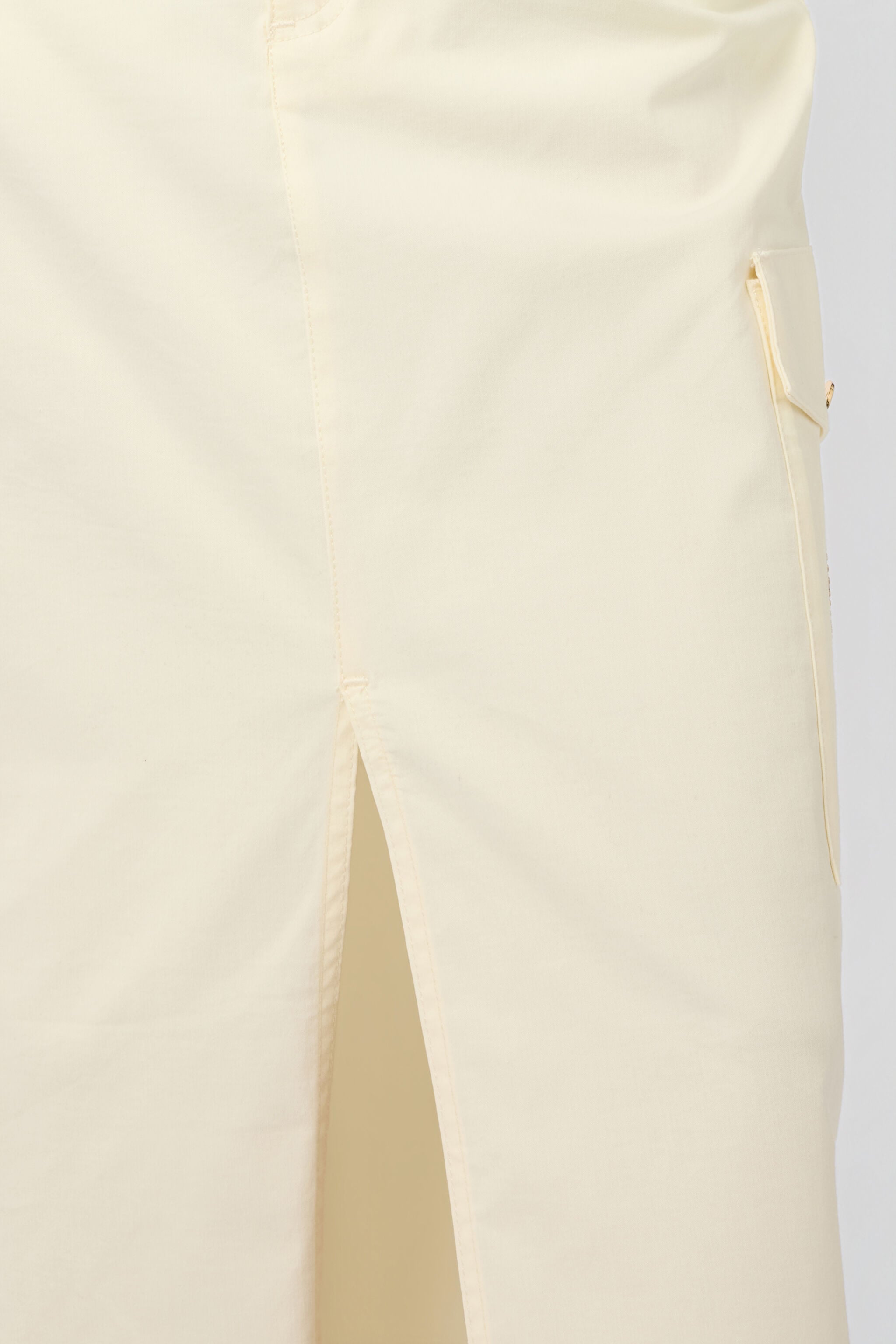 RC Ivory Skirt IVORY SOT30A-FAC03