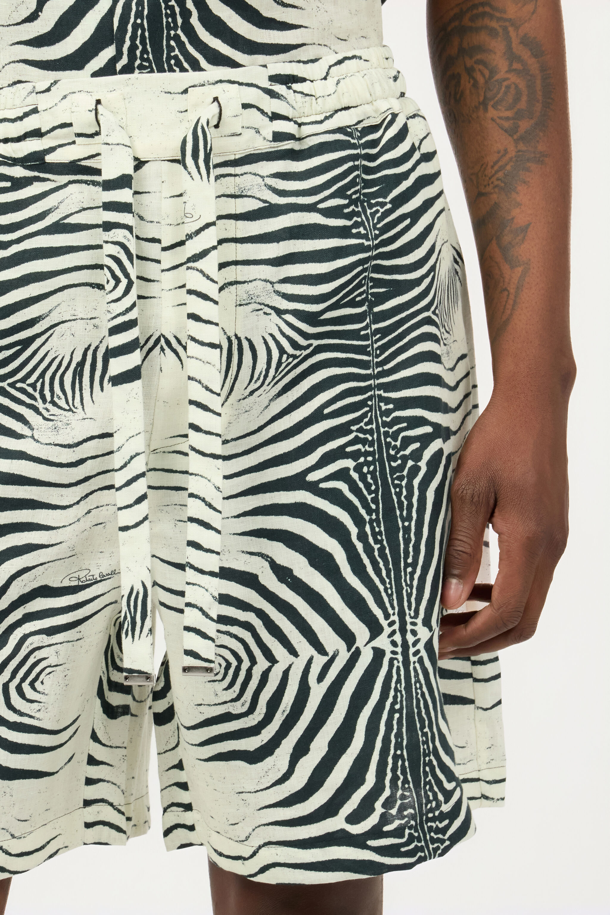 RC Bermudas De Lino Con Estampado Mini Zebra Negro/Blanco URT271-3HN49
