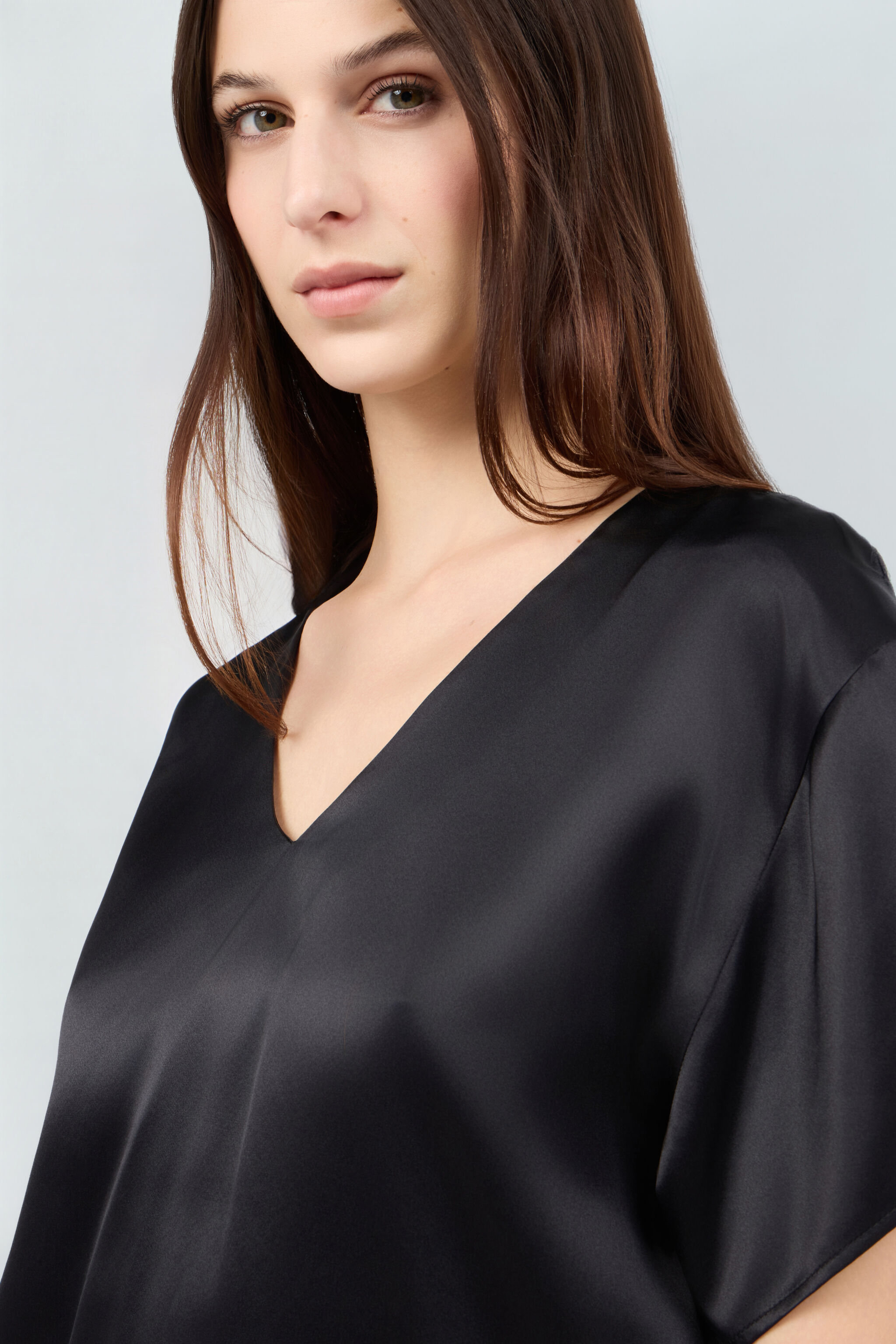 RC Top Negro De Seda Con Aberturas BLACK SOT60E-SE005