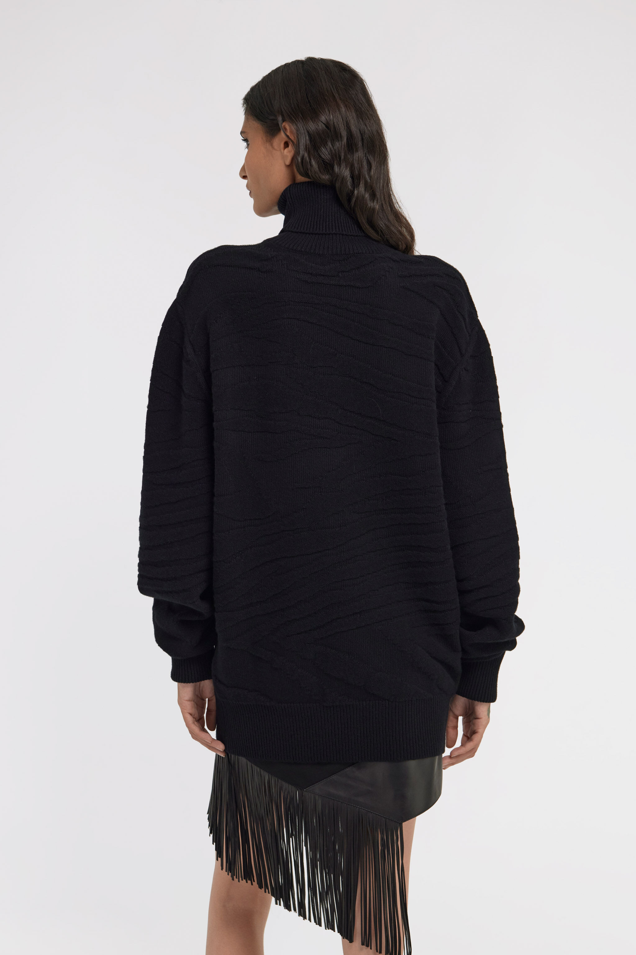 RC Turtleneck Sweater Negro TKM622-MQ001