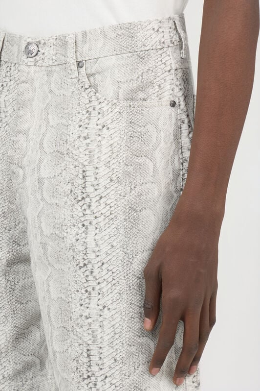 RC Shorts Vaqueros Con Estampado De Serpiente WHITE SOJ20H-DL008