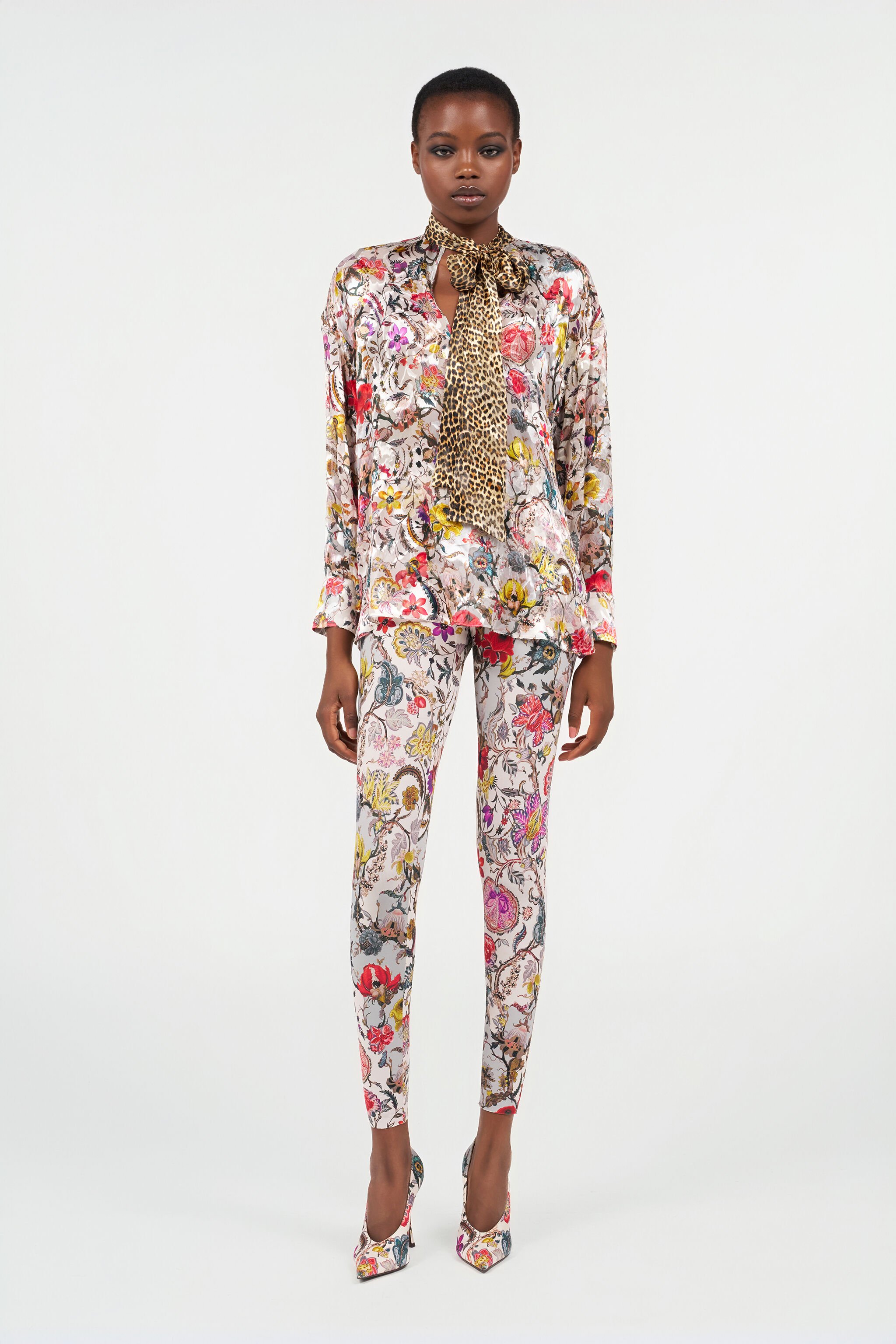 RC Florentine Flowers Print Leggings BEIGE WQT23A-LNR29