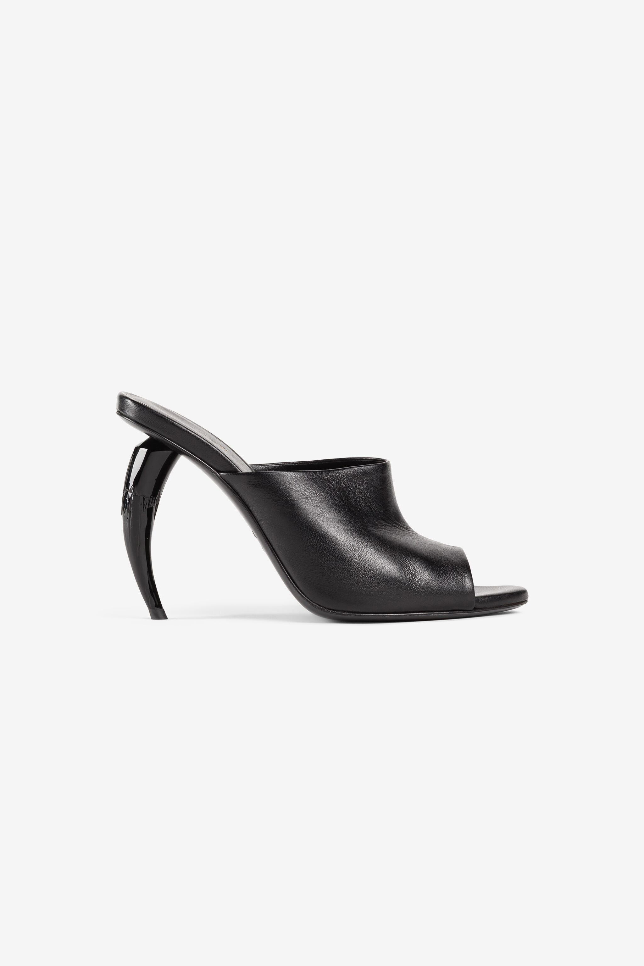 RC Tiger Tooth Mules Black OKS001-PN003