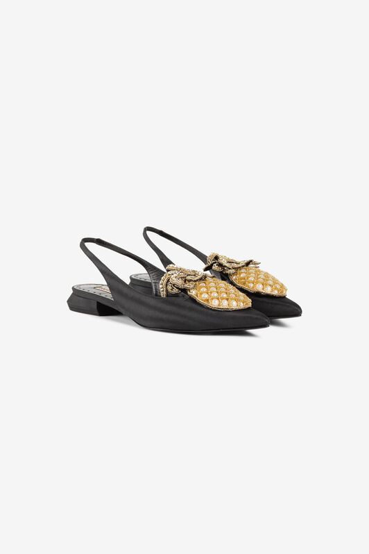 RC Le Pettegole Pineapple-Embellished Slingback Pumps RC Le Pettegole Pineapple-Embellished Slingback Pumps Black QWS008-TL002