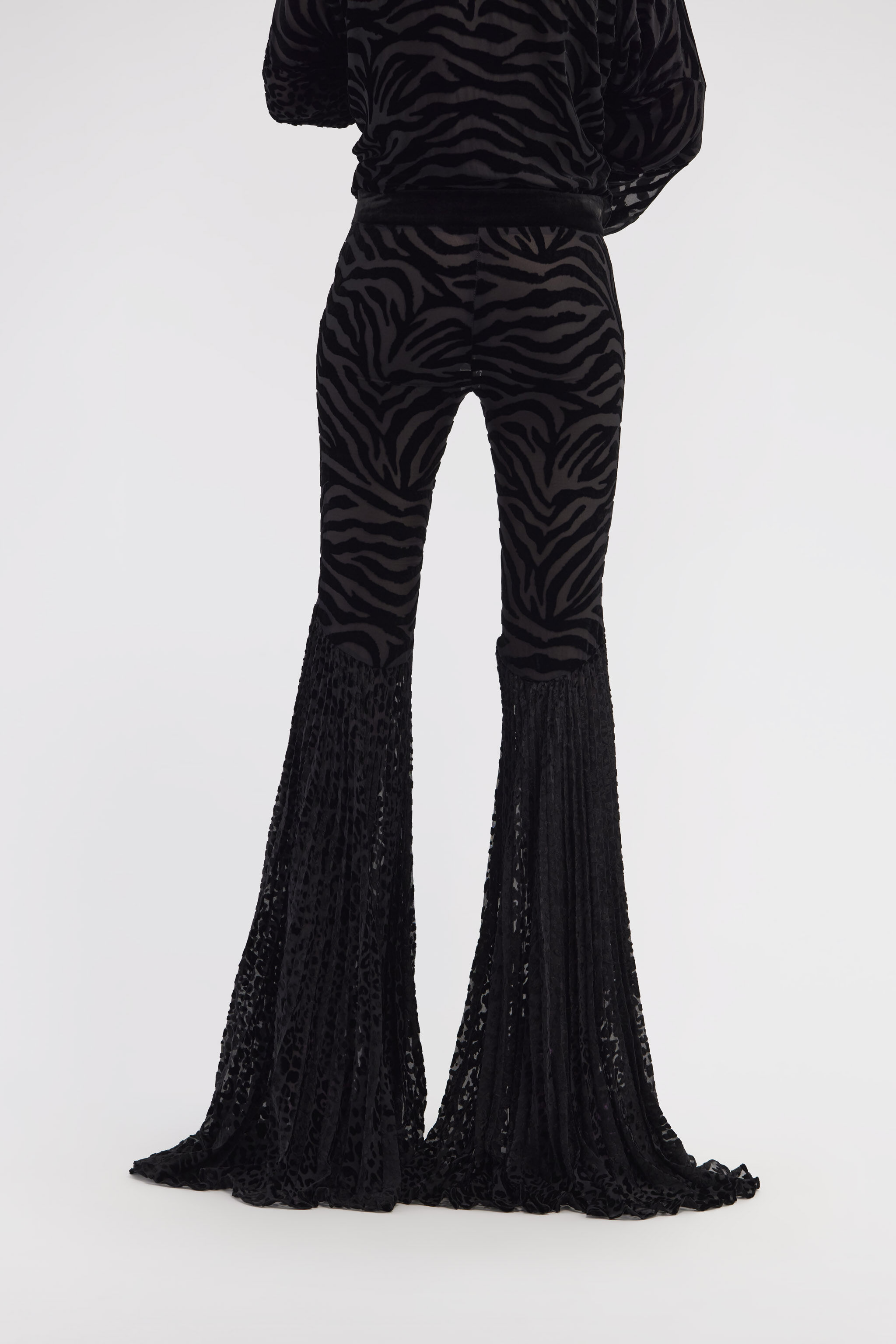 RC Velvet pants with Ray of Gold print Black RWT205-VL040
