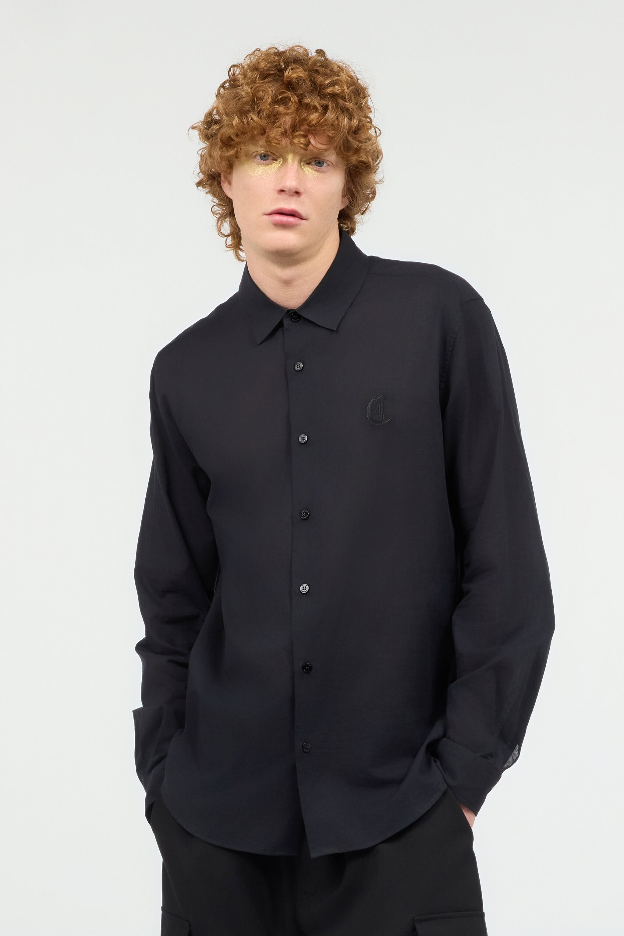 JC Camisa Con Bordado JC Negro UFM010-UF105
