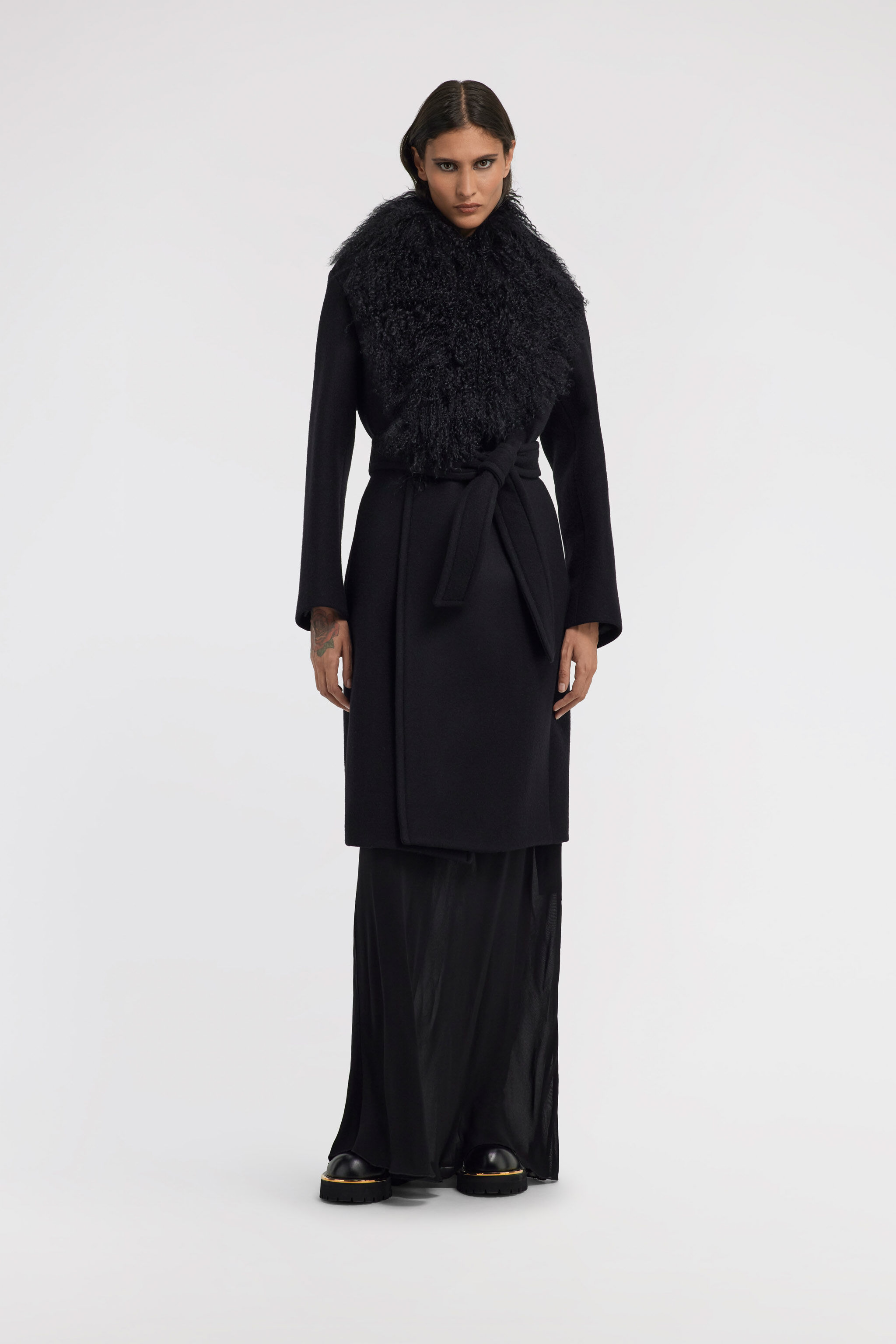 RC Coat with fur collar Black TKQ520-GA061