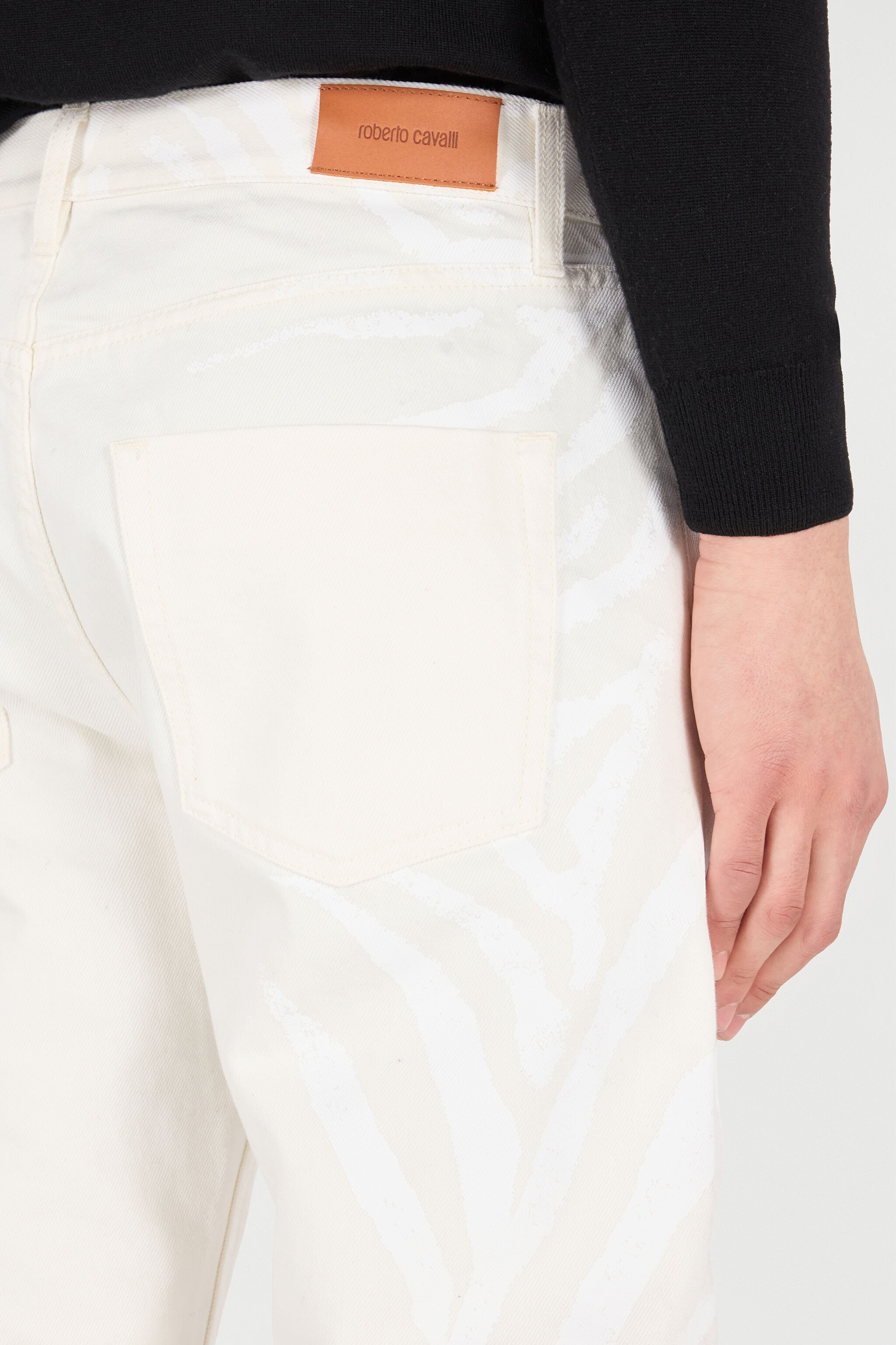 RC Pantalón Cinco Bolsillos Estampado Zebra Blanco URJ206-VMN73