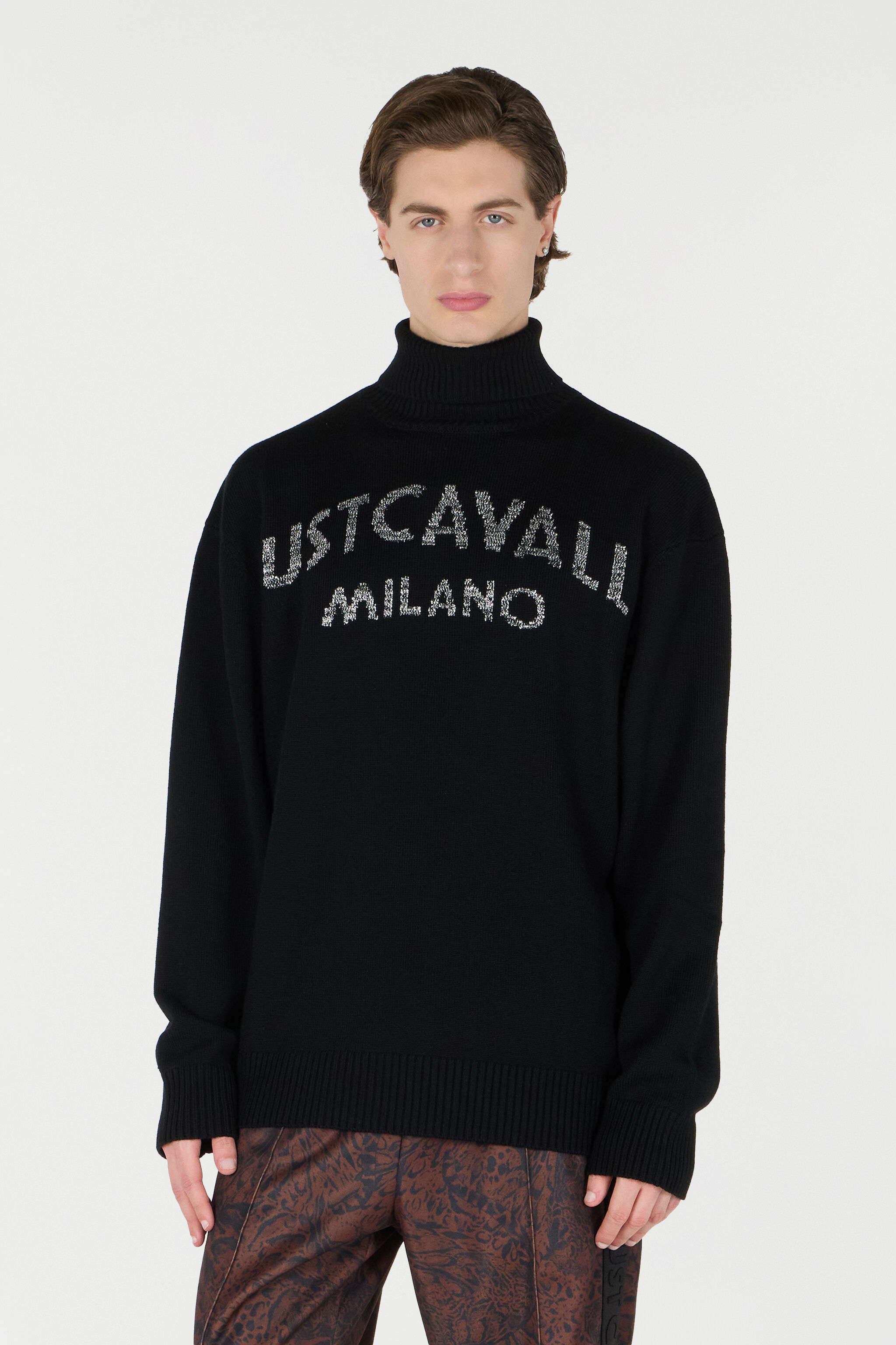 JC Sweater With Lettering Black TFM006-TF026