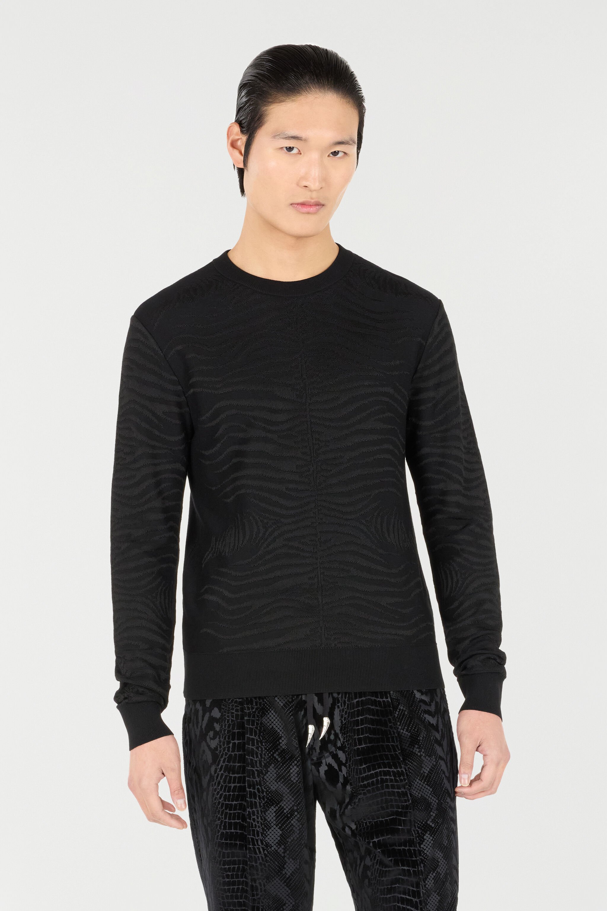 RC Sweater With Zebra Pattern Black URM607-MH012