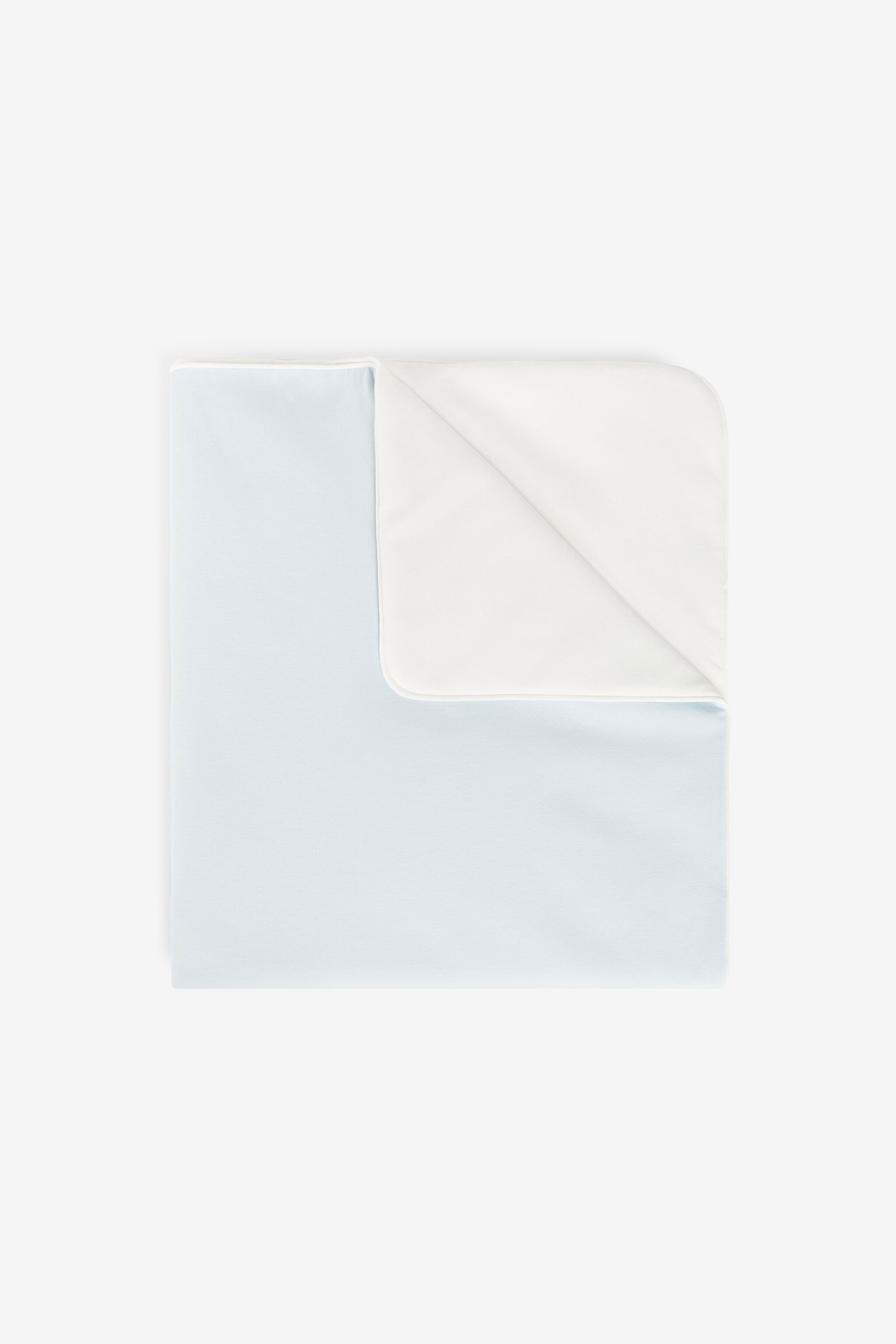 JU Logo-print detail blanket Light blue PJT805-JV025