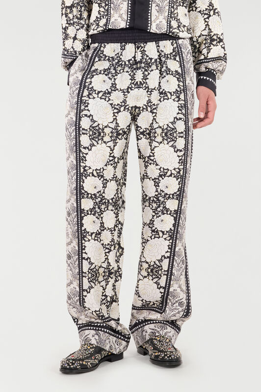 RC Pants with Floral Print RC Pants with Floral Print Black/White VNT266-4QP93