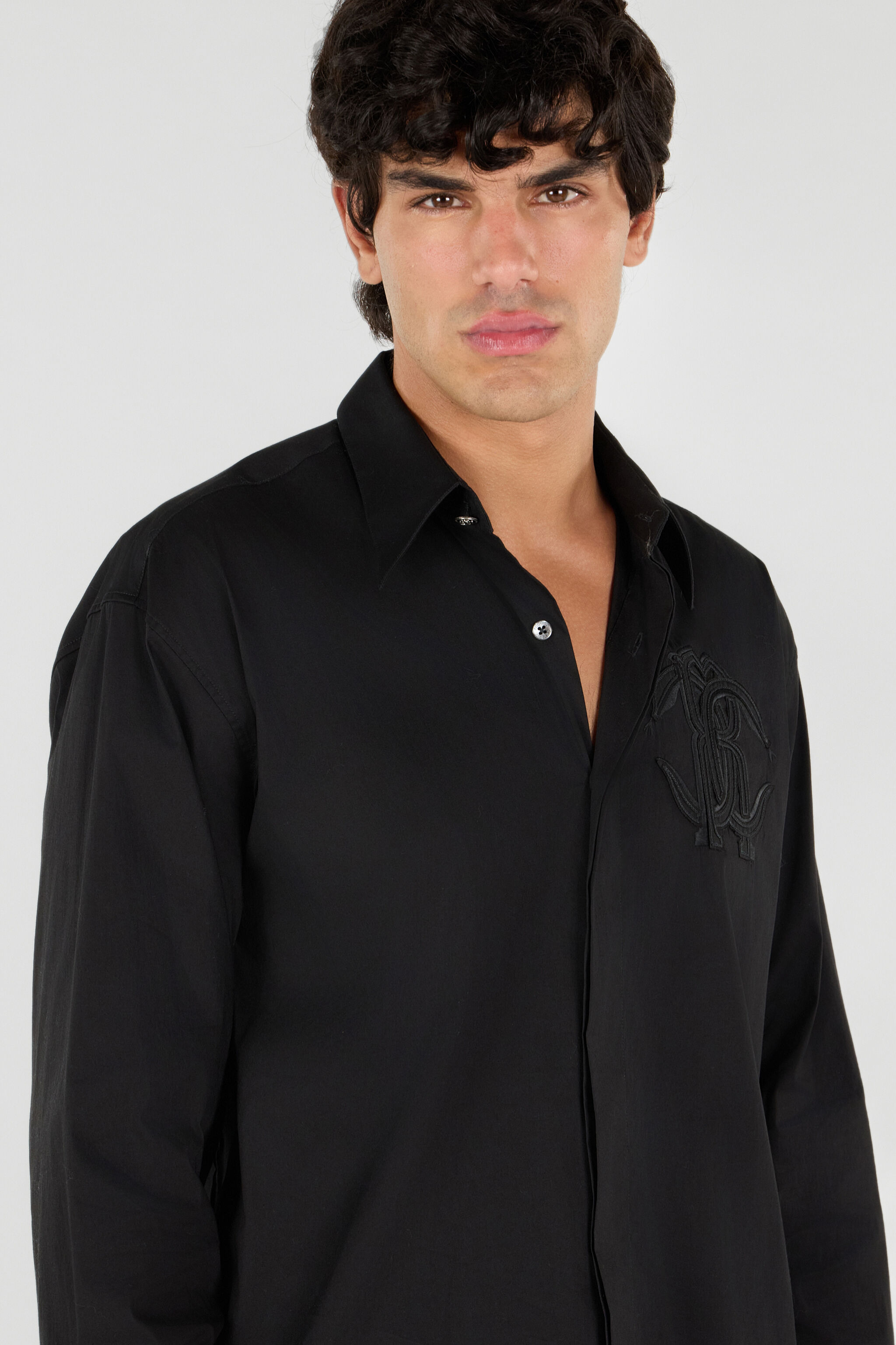 RC Embroidered Logo Shirt Black TRT710-CH026