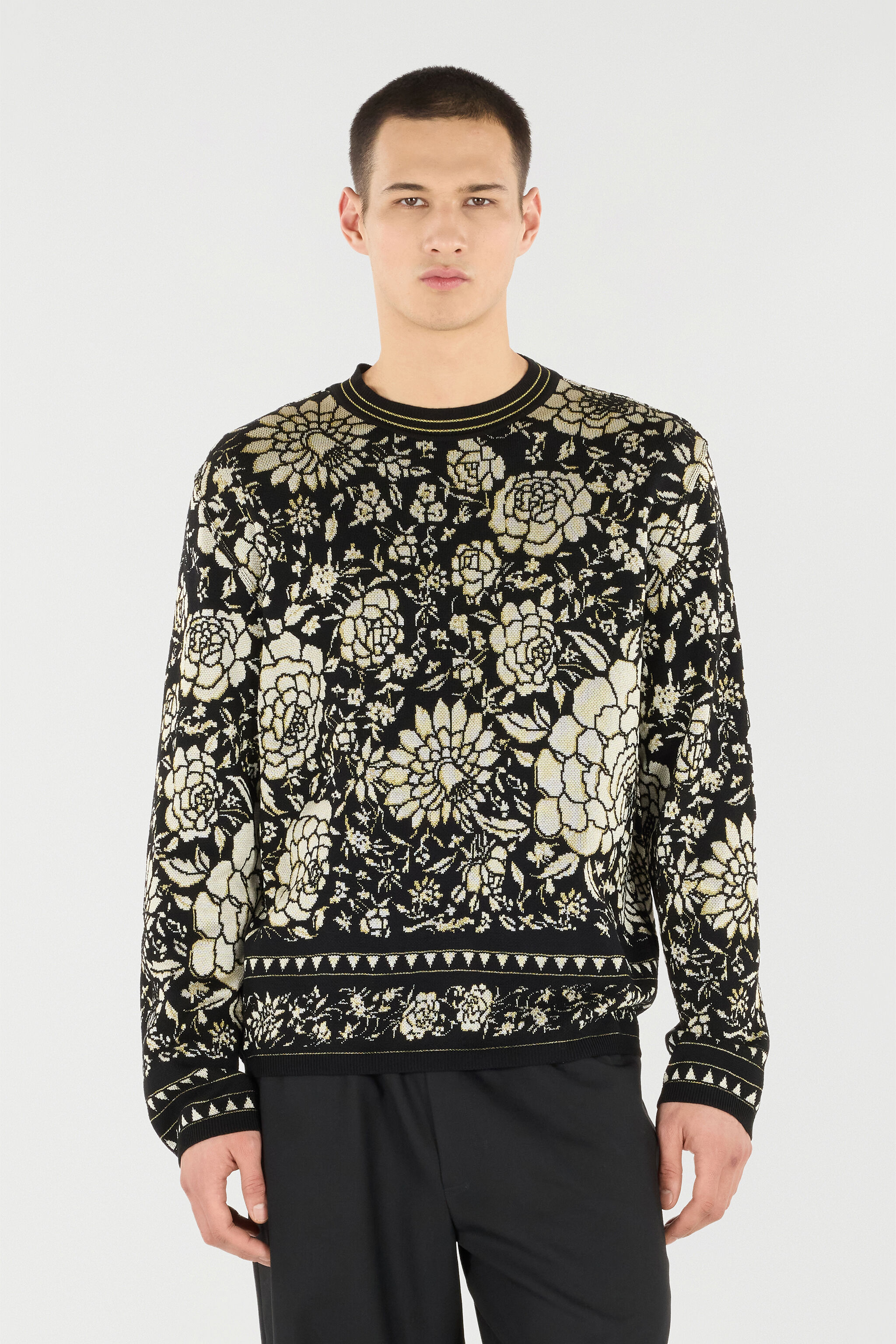 RC Wool Blend Sweater with Floral Design Black/White VNM604-MQ027