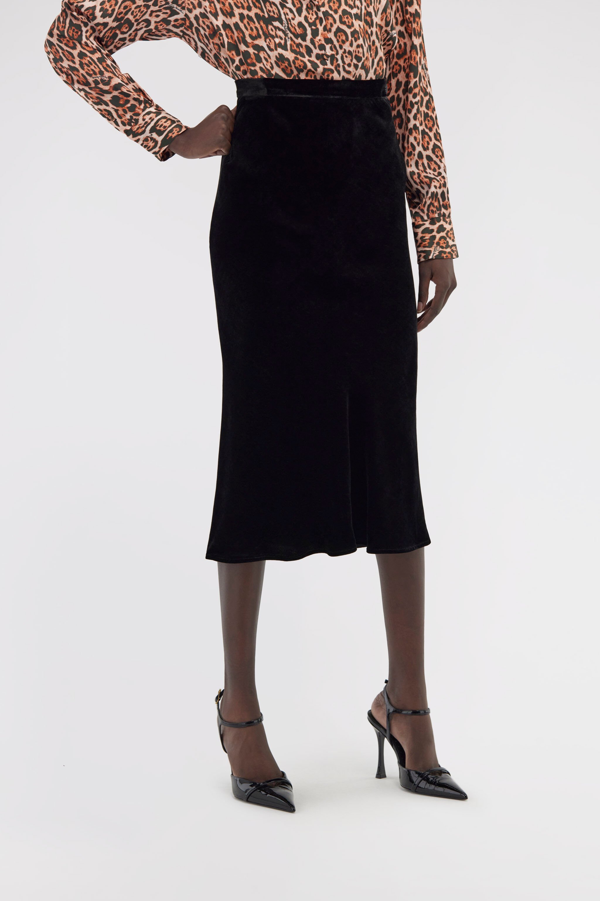 RC Velvet midi skirt Black NOT30B-VL002