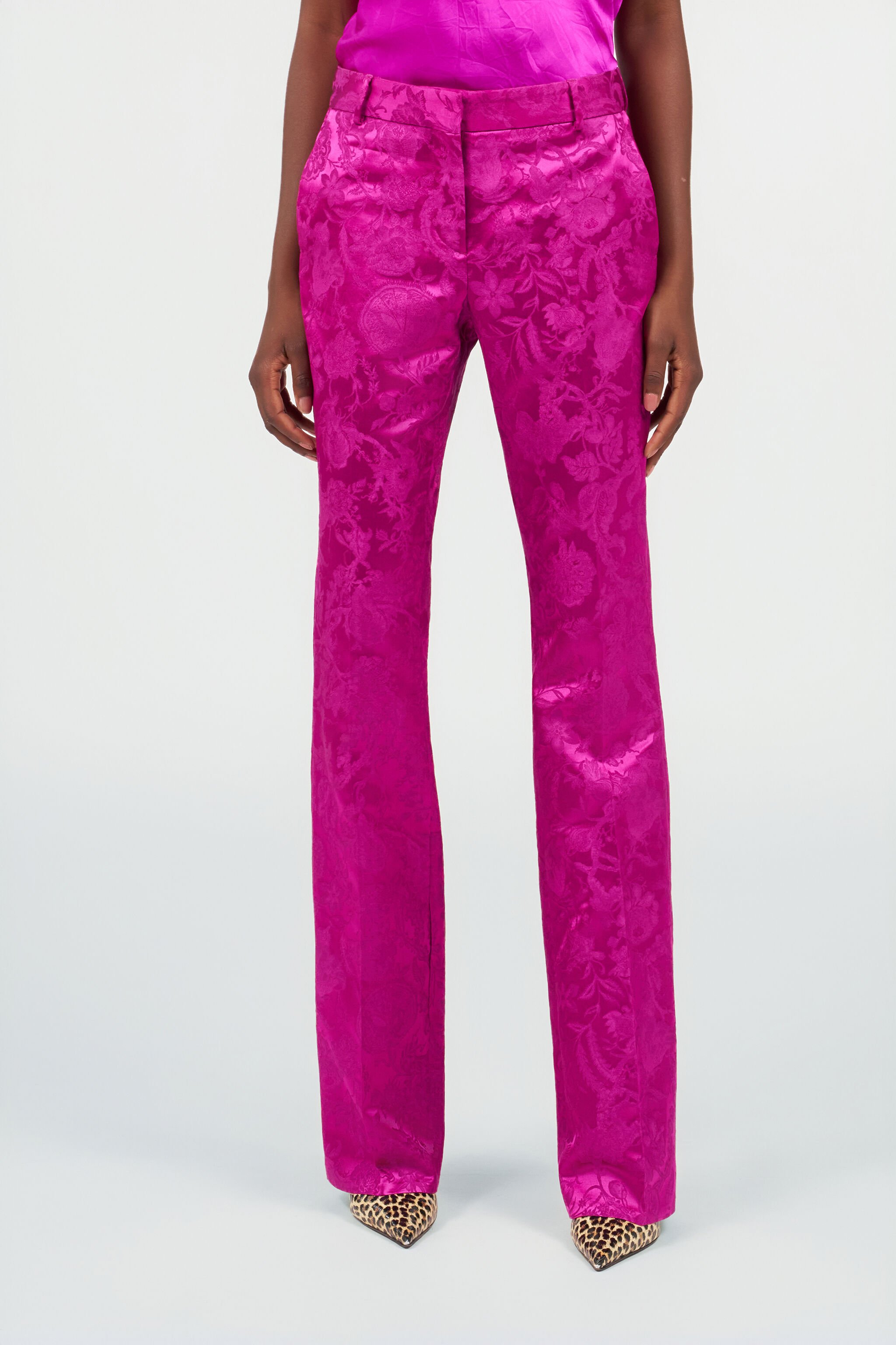 RC Flared Trousers with Florentine Flowers Jacquard Pattern RC Flared Trousers with Florentine Flowers Jacquard Pattern FUCHSIA WQT207-TJ033