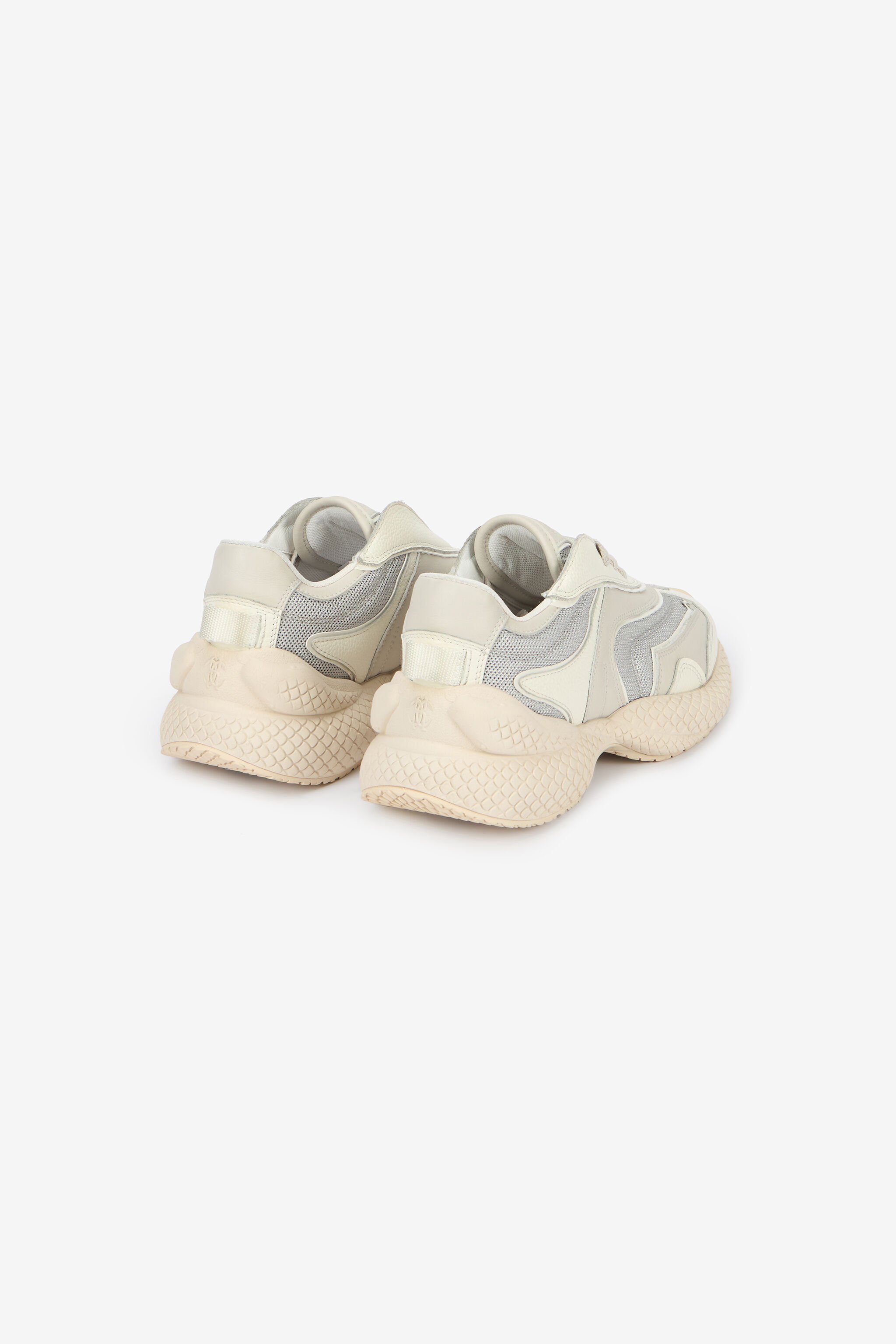 RC White Lace-Up Low Sneakers White VQS201-PZS68