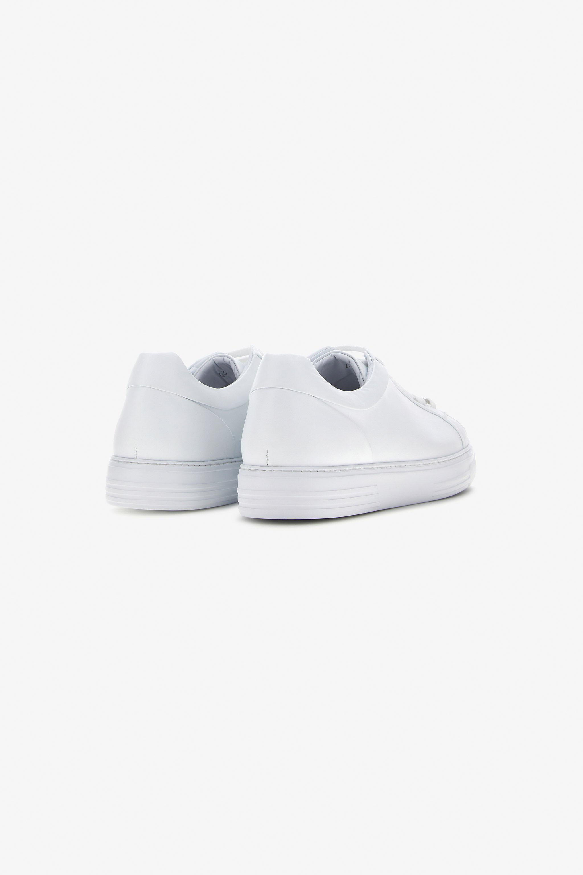 RC Sneakers with Monogram RC White NOS00A-PNO01