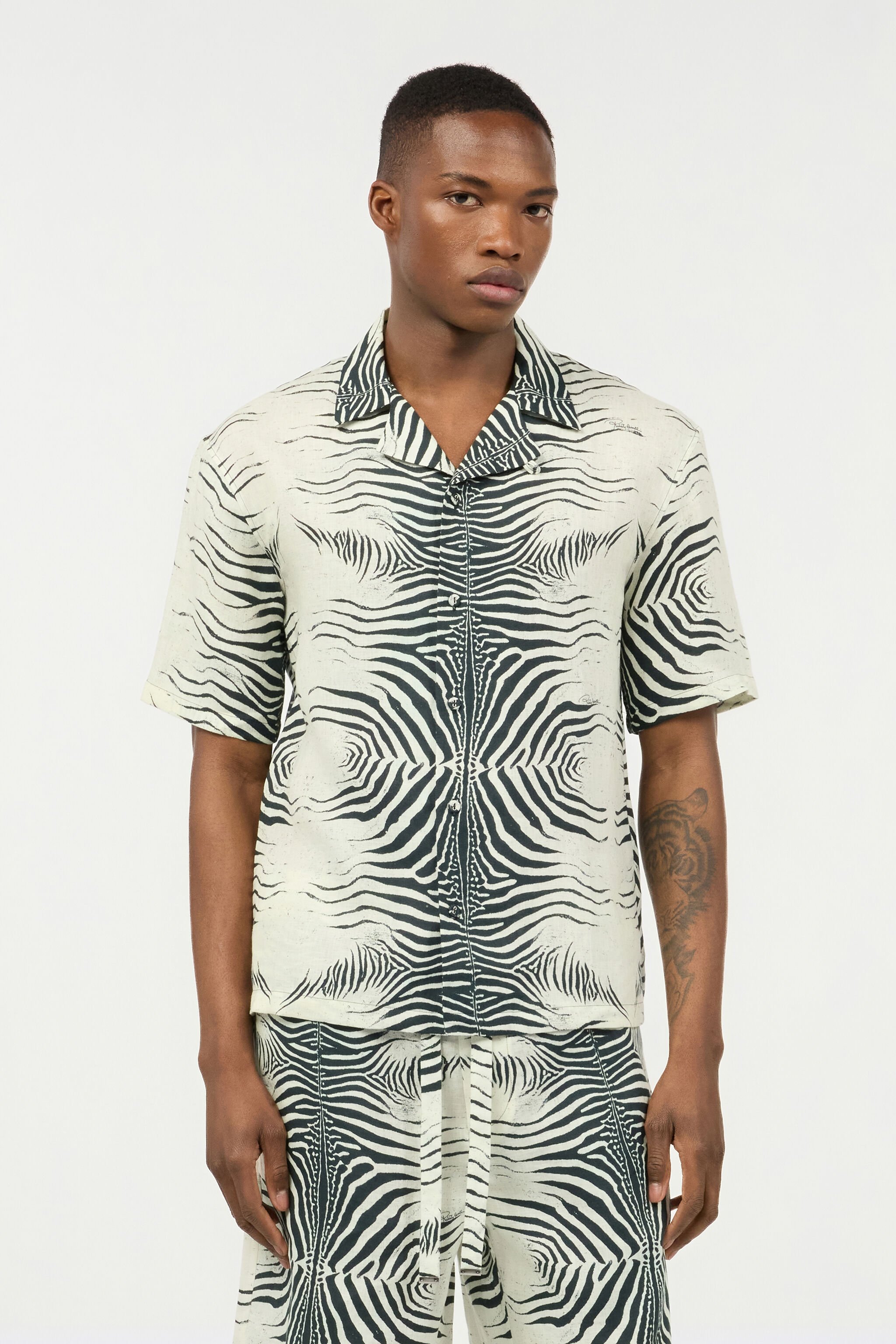RC Linen Shirt With Mini Zebra Print Black/White URT761-3HN49