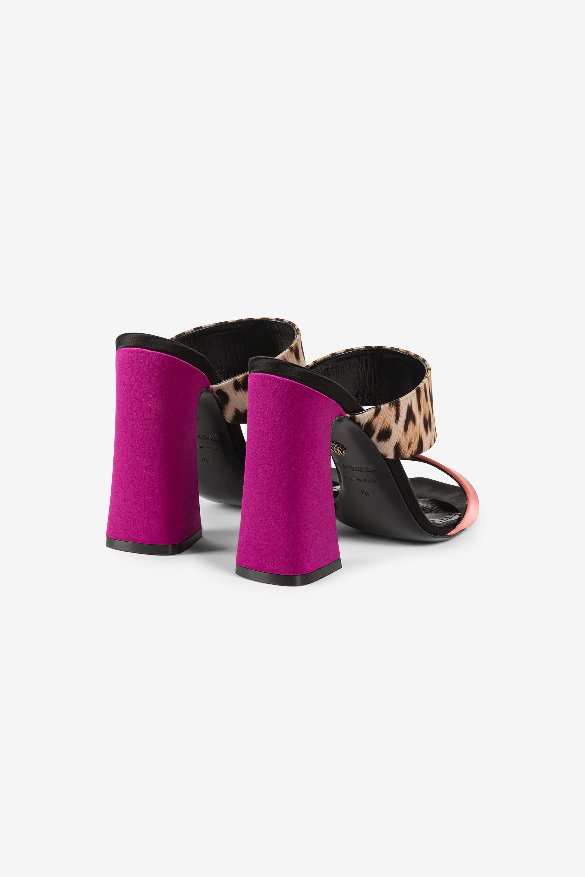 ROBERTO CAVALLI SANDALEN MIT JAGUAR-PRINT