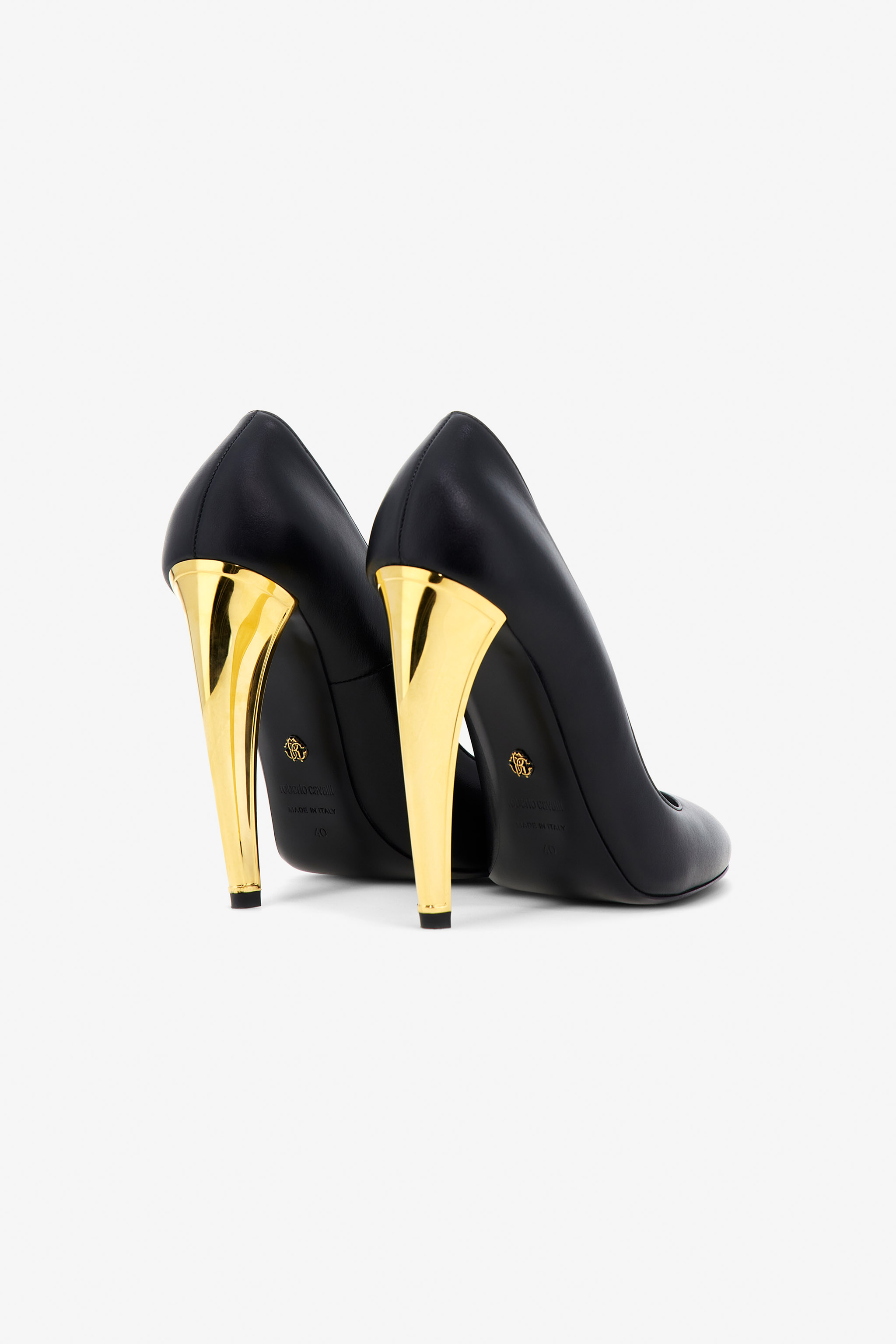 Roberto Cavalli Fang Heel Pumps In Black