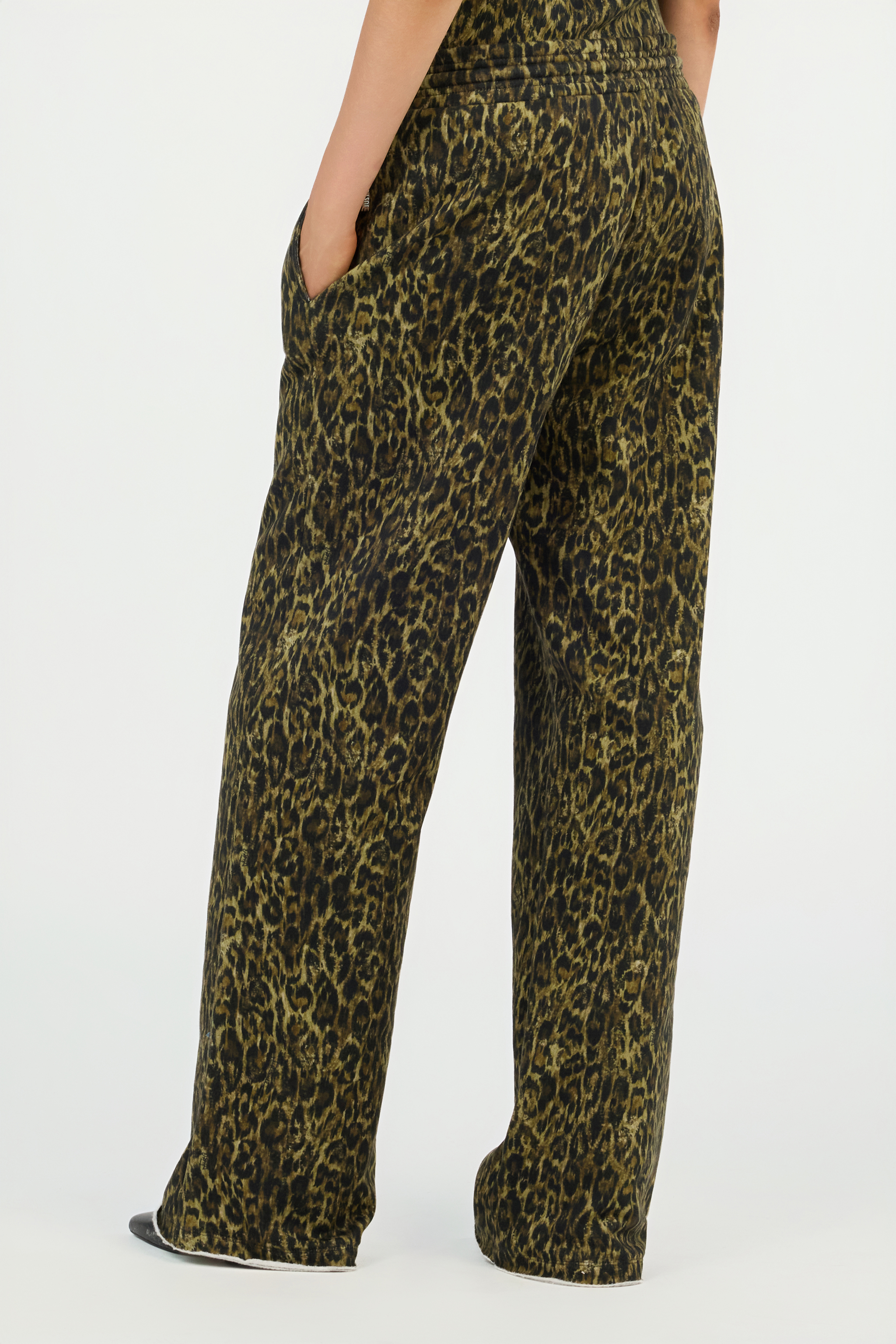Roberto Cavalli Leopard Print Trousers In Green