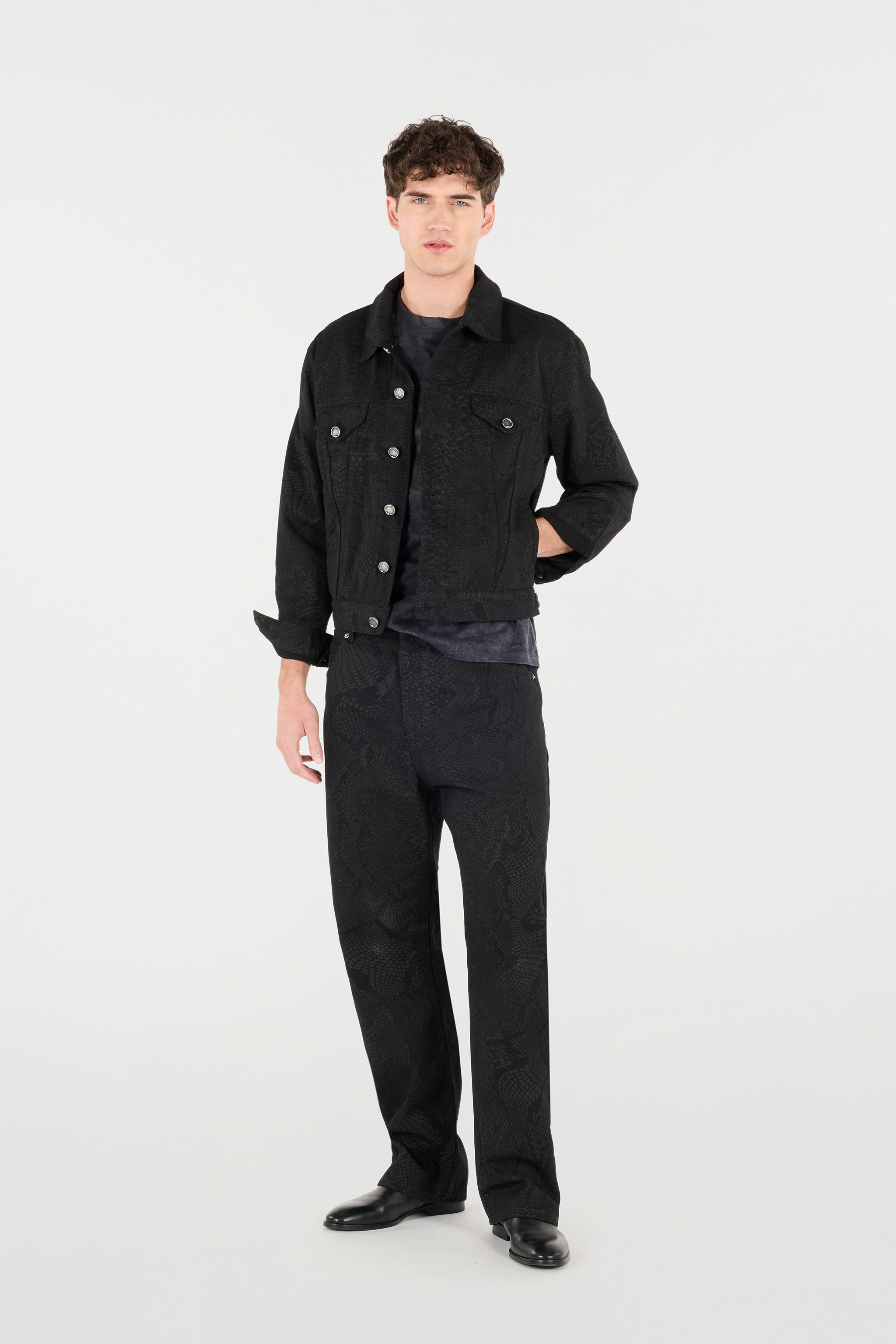 Shop Roberto Cavalli Hose Mit Print Python In Black