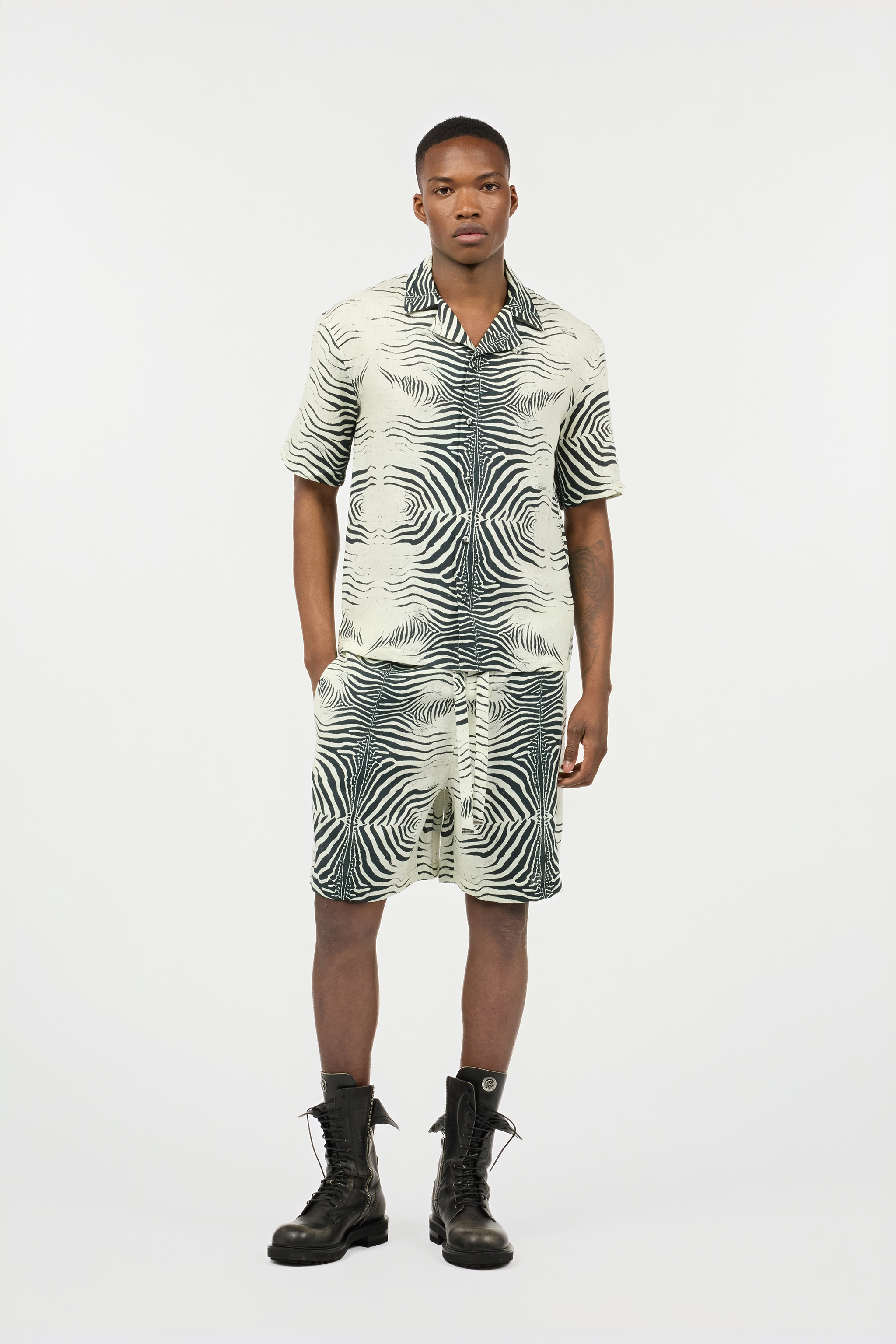 Roberto Cavalli Linen Bermuda Shorts With Mini Zebra Print In Black/white