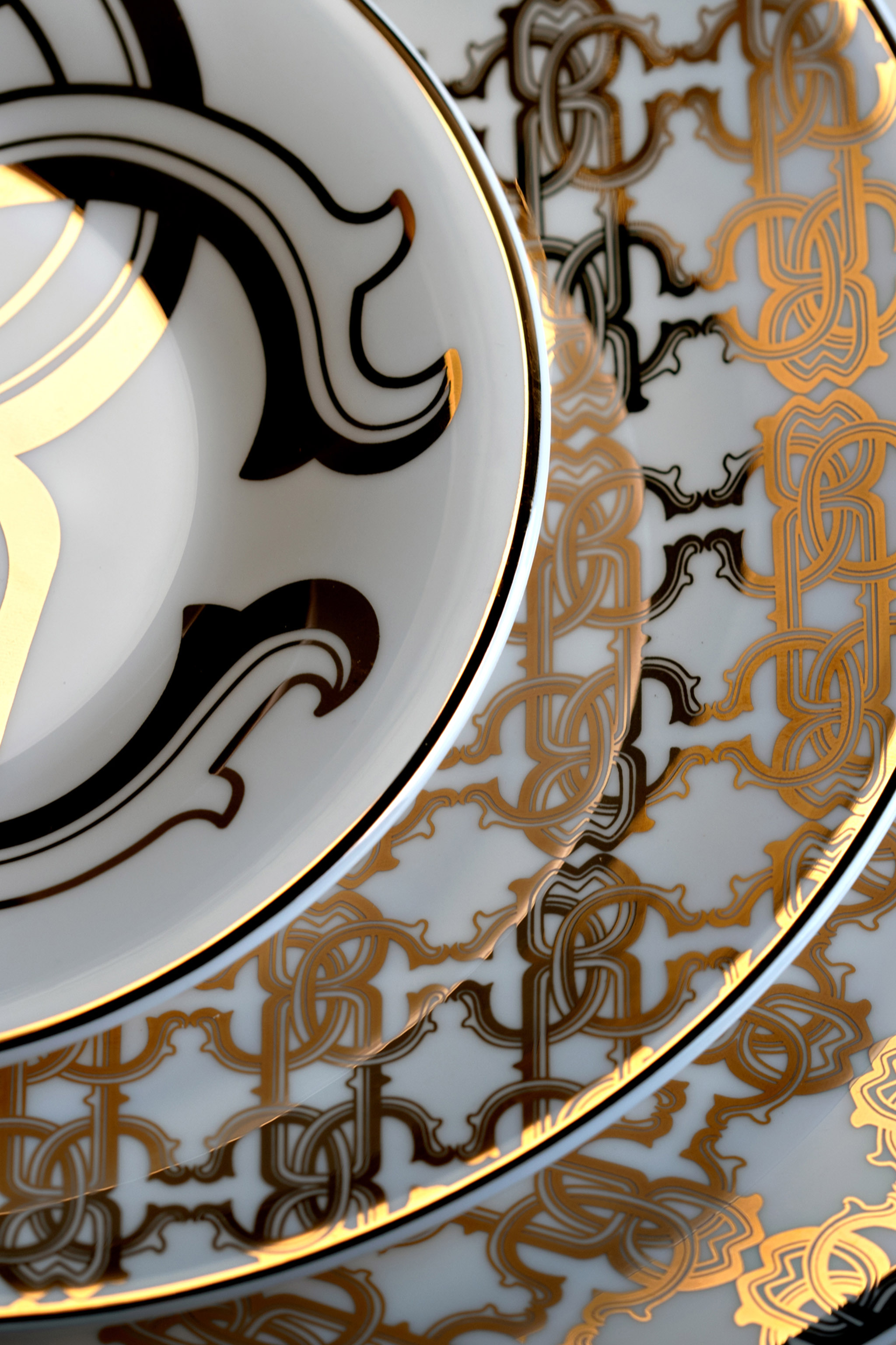  Roberto Cavalli Monogram Gold 2 Dinner Plates Set -  Plates Gold Unica 