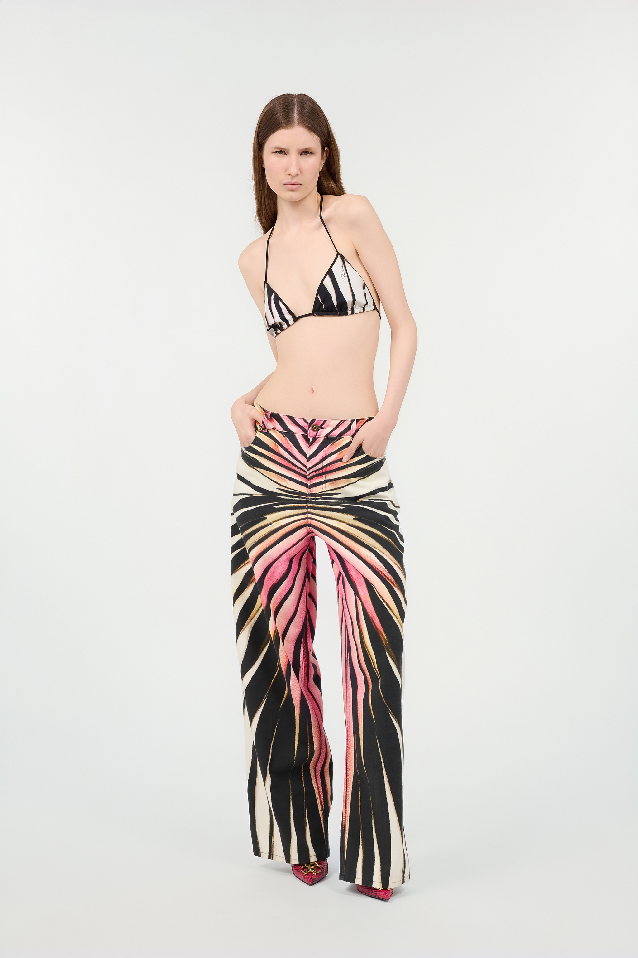 Roberto Cavalli Jeans With Ray Of Pink Print In Pink