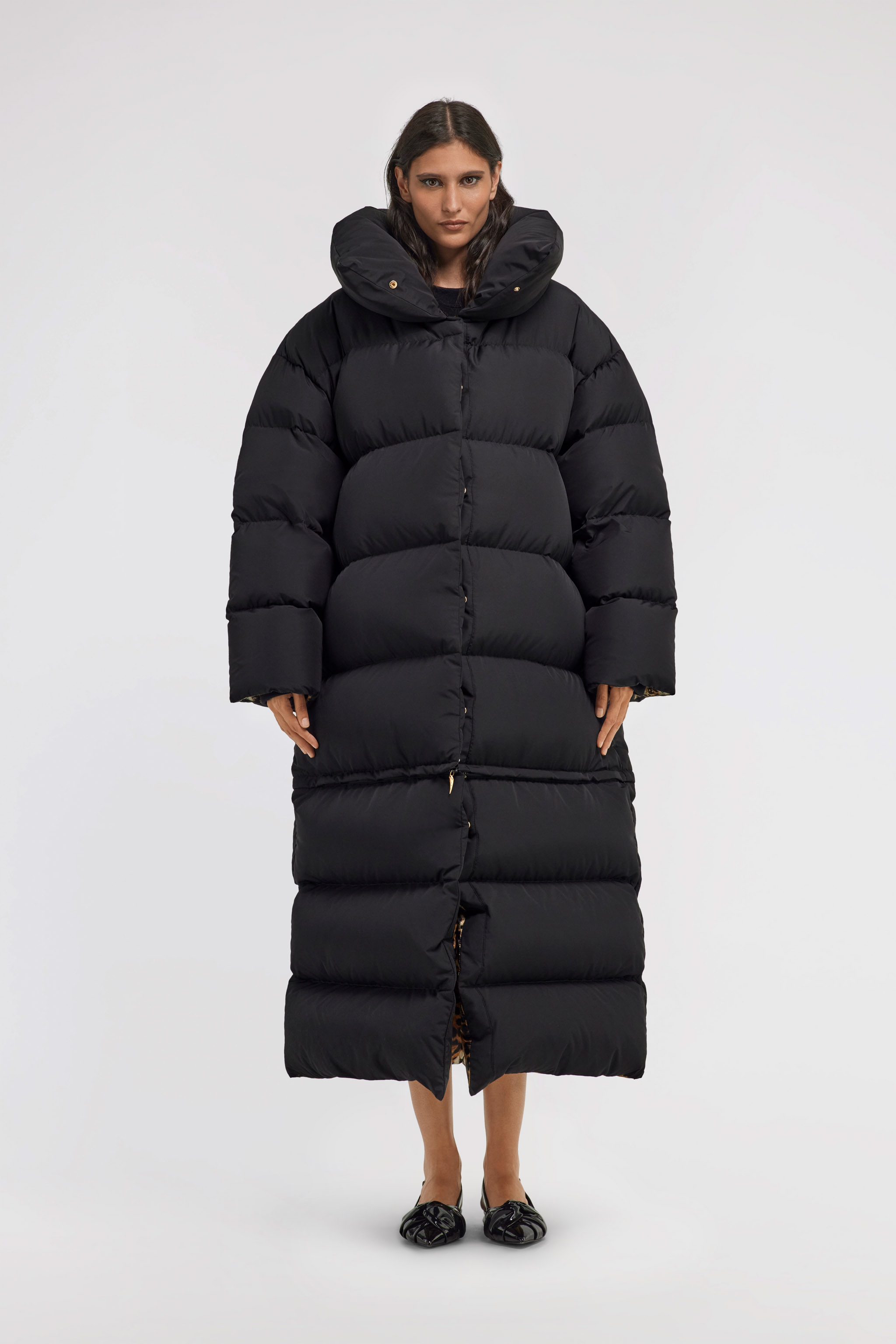 Shop Roberto Cavalli Lange Steppjacke In Black
