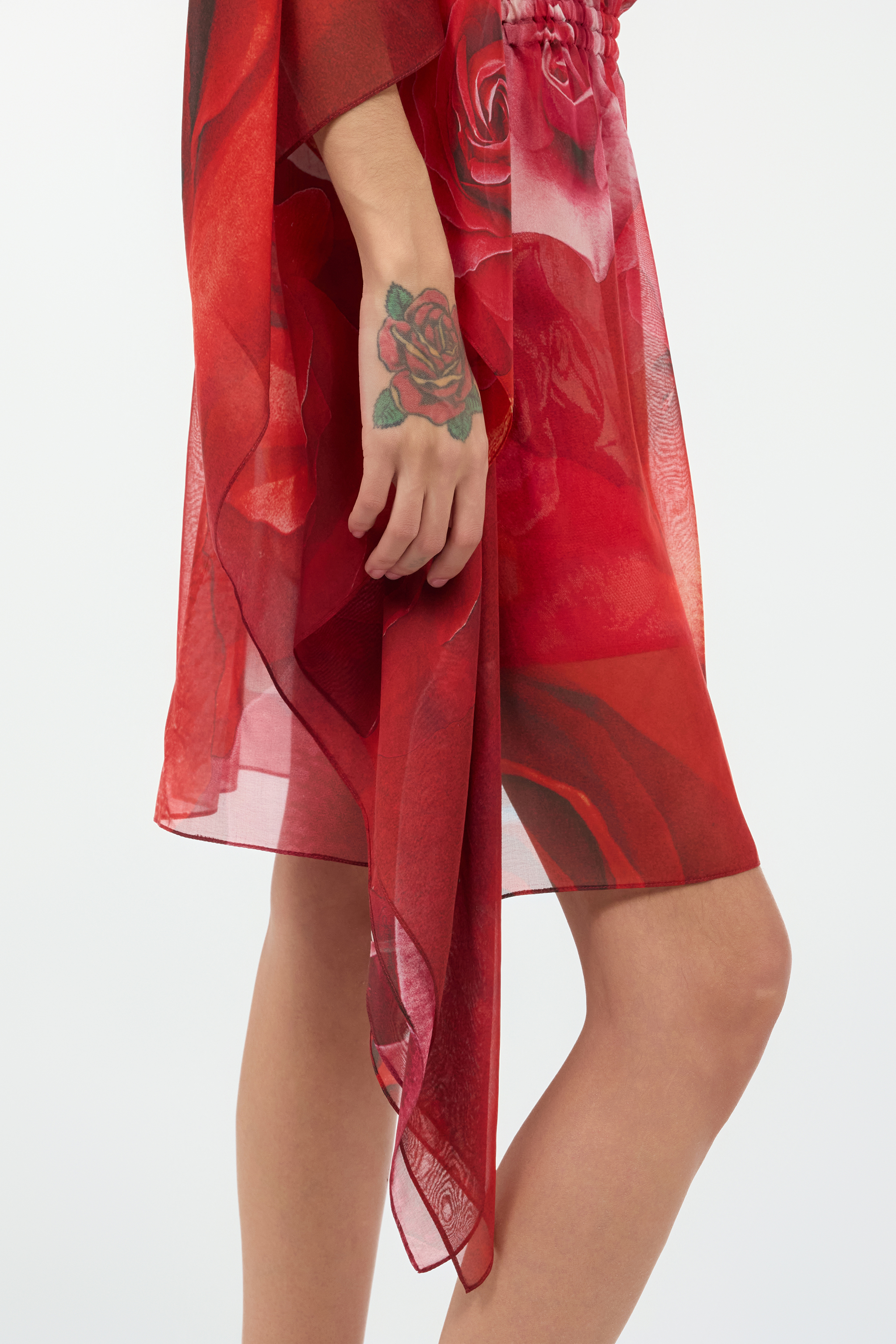 Roberto Cavalli Garden Rose Print Silk Caftan In Rosso