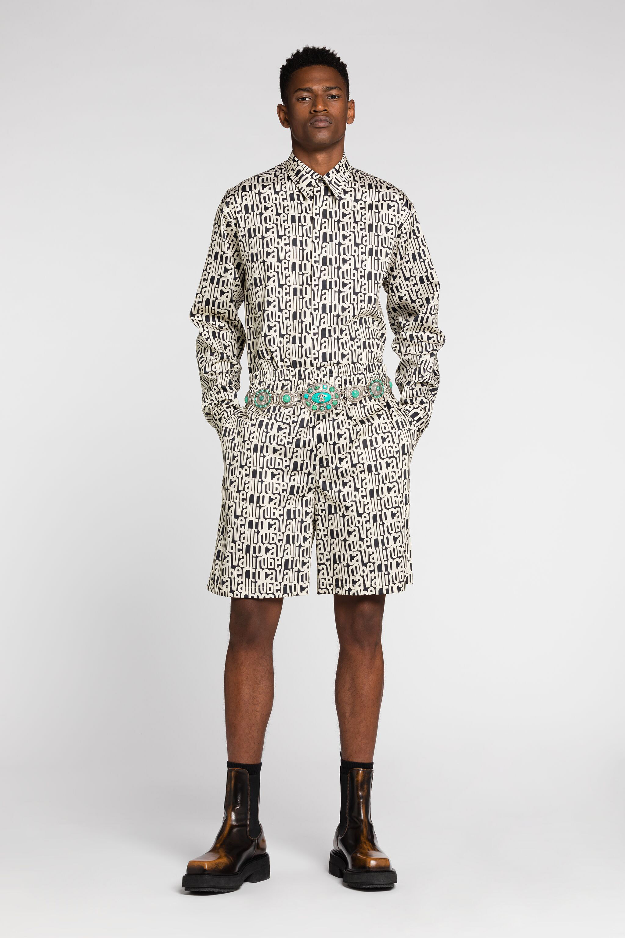 Roberto Cavalli Logo-print Cotton Shorts In Black/white