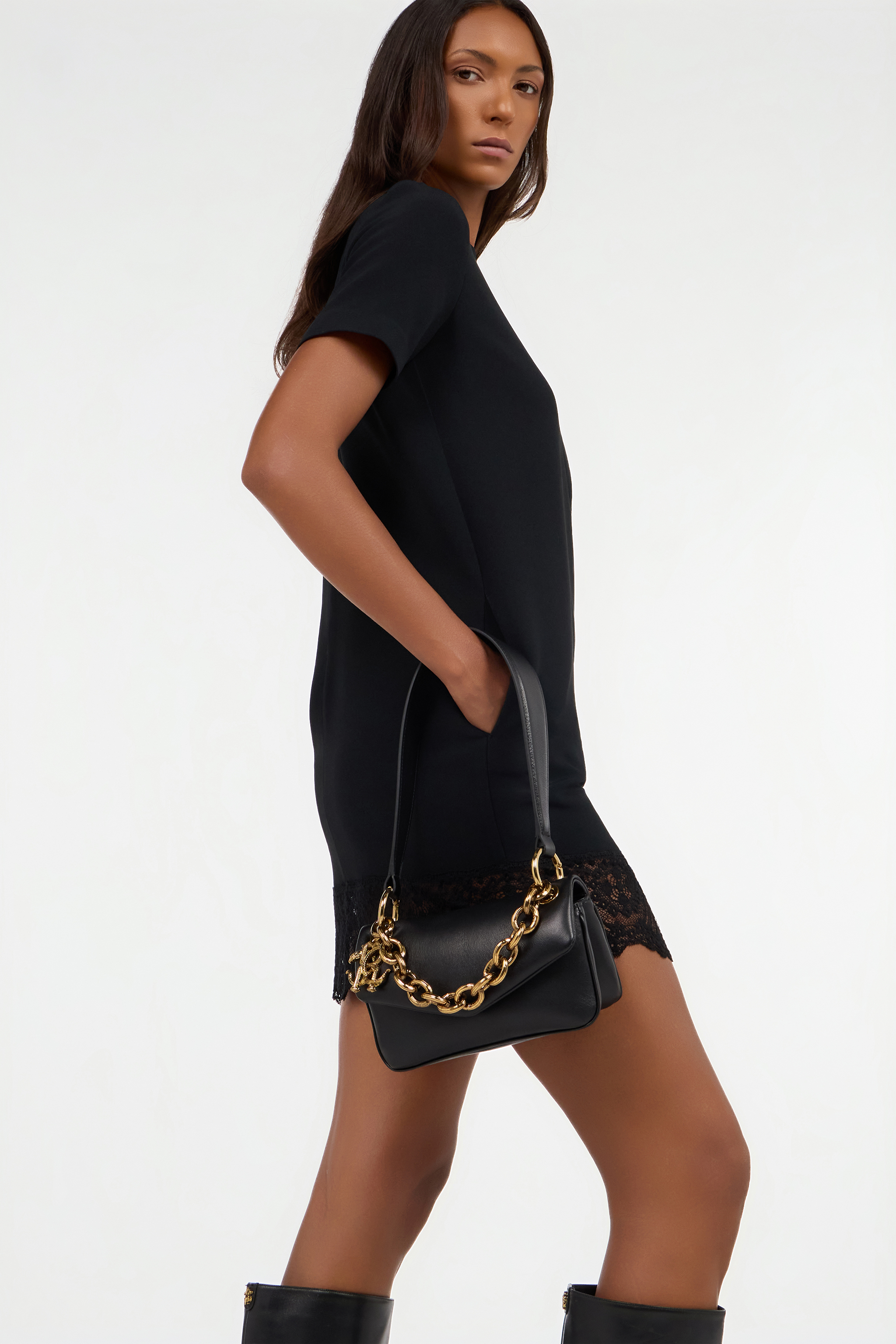 Roberto Cavalli Shoulder Bag With Chain In Black In Black