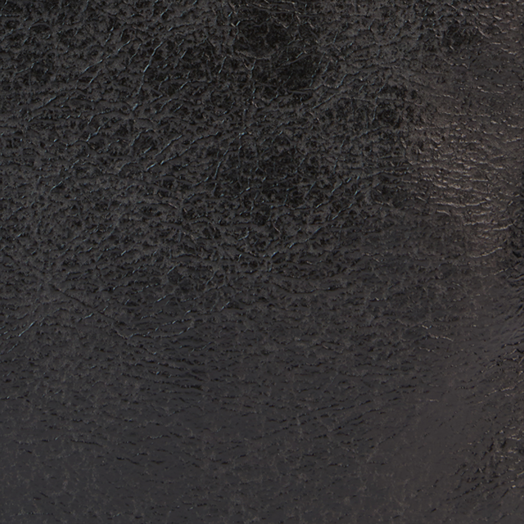 Hammered Effect Nécessaire With Logo