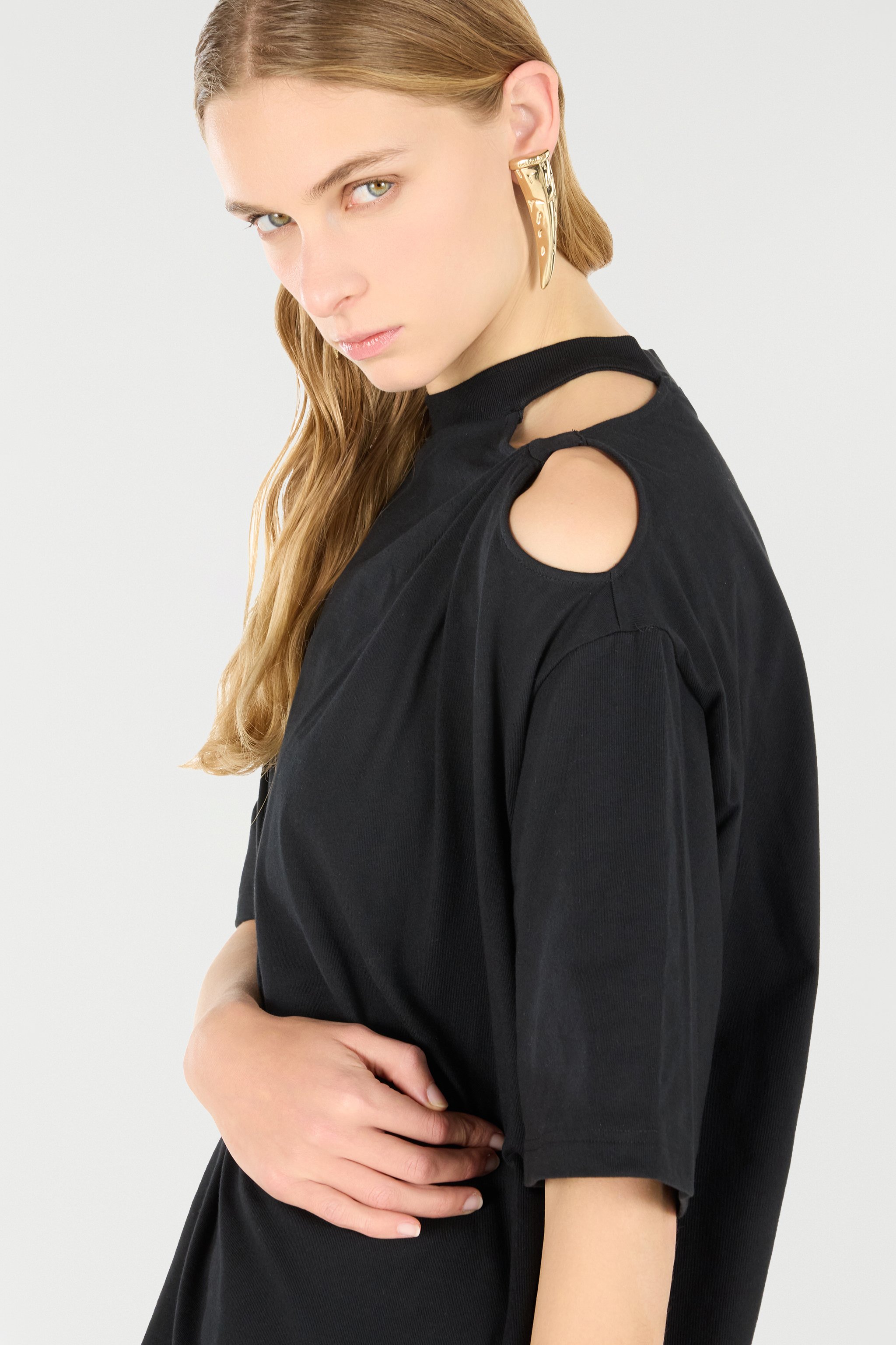 Shop Roberto Cavalli T-shirt With Cut-out And Tiger Head In Black