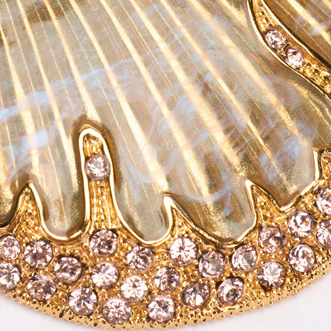 Roberto Cavalli Shell Drop Earrings In Gold