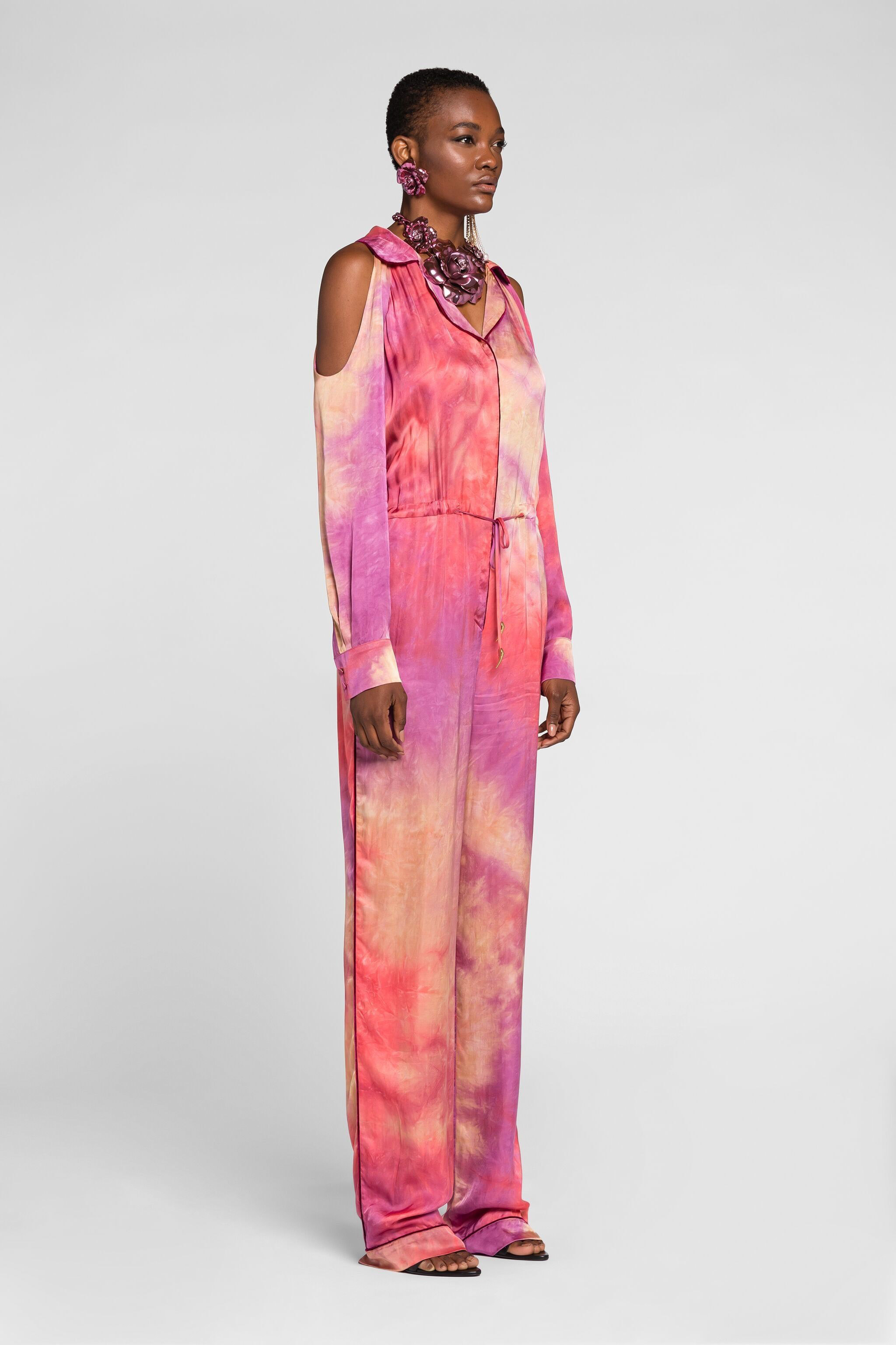 ROBERTO CAVALLI JUMPSUIT MIT BATIKMUSTER UND CUT-OUT
