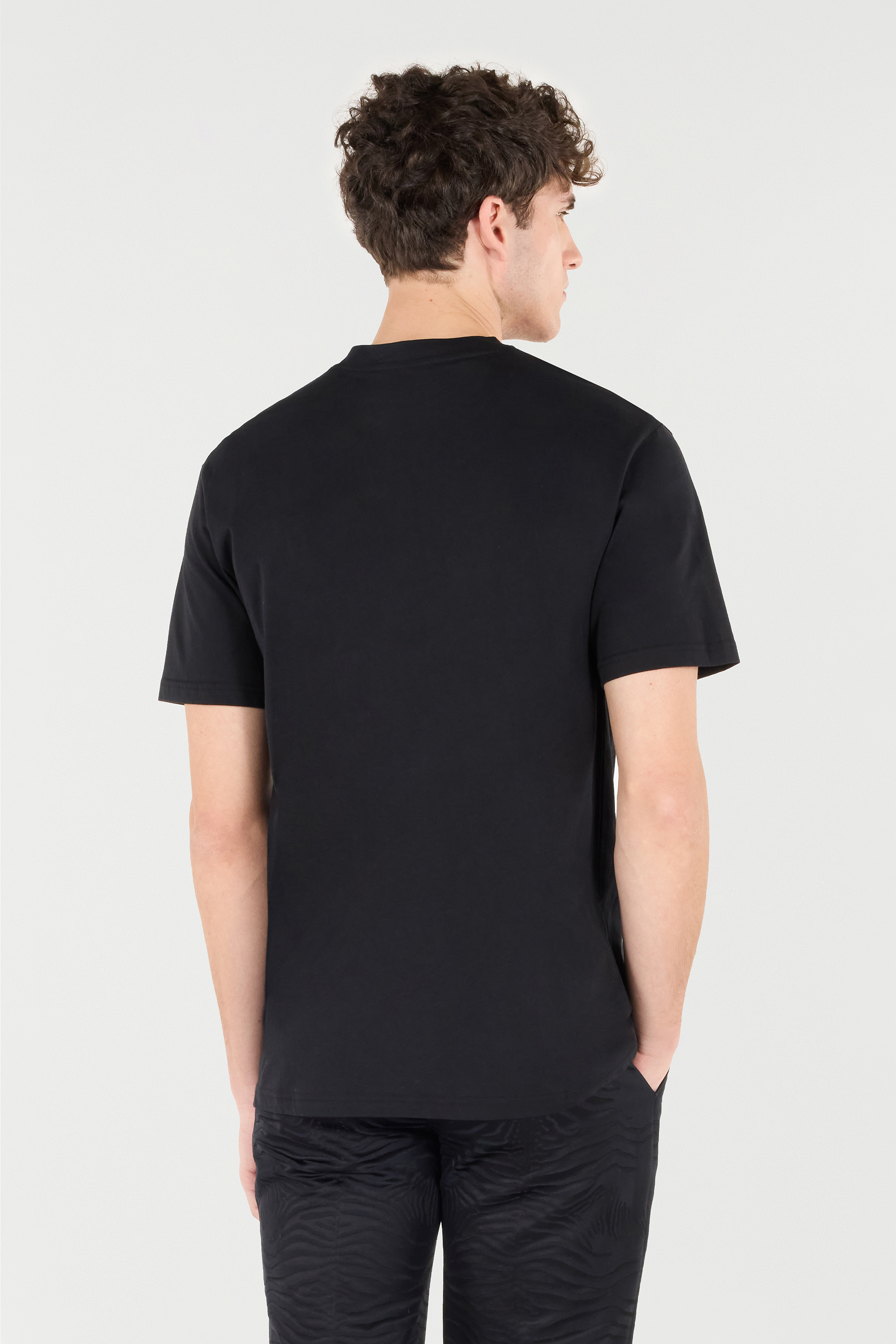Shop Roberto Cavalli T-shirt Mit Stickerei In Form Des Monogramms Rc Und Logo In Black
