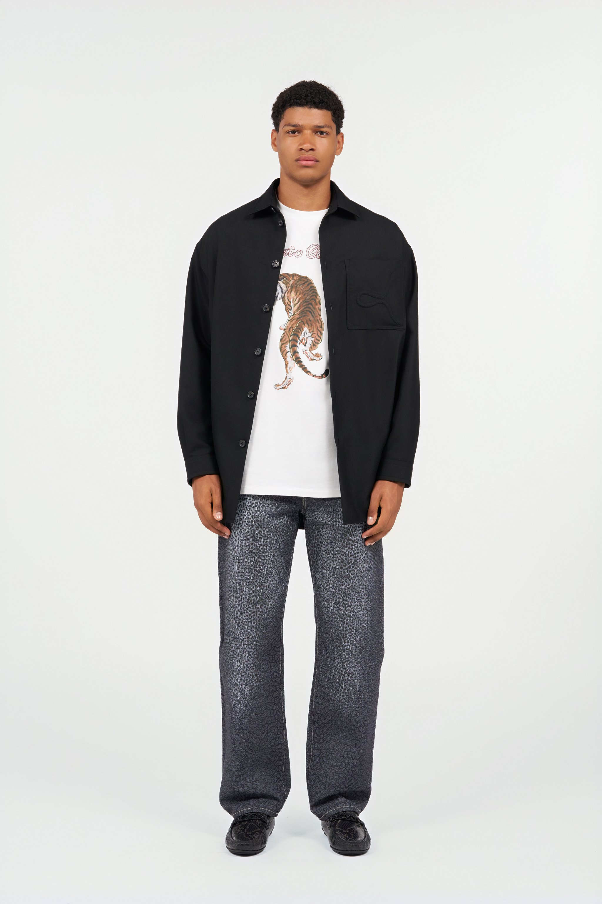 Plain Shirt with Embossed Serpent Motif