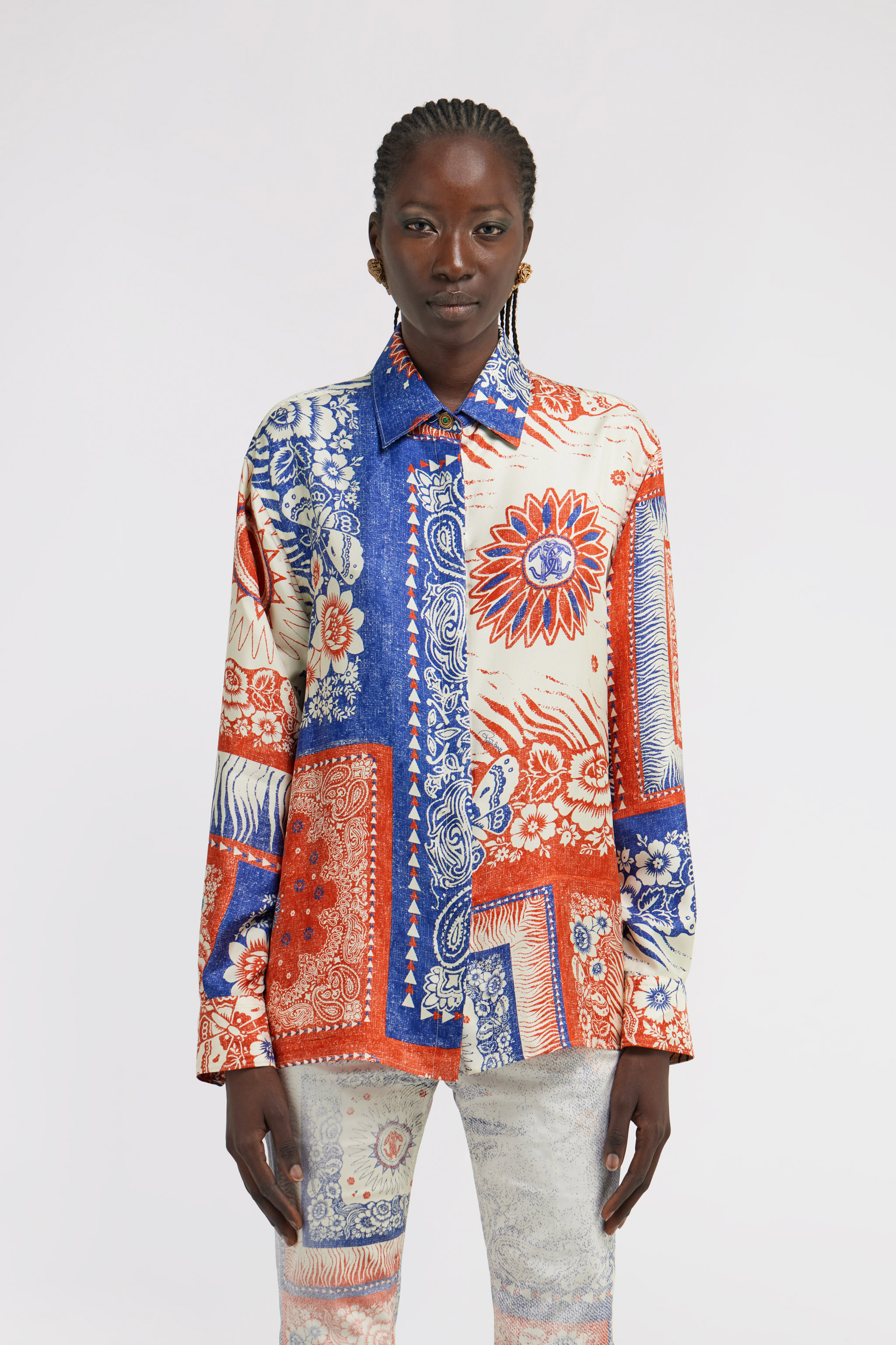 Shop Roberto Cavalli Bluse Mit Bandana-print In Blue
