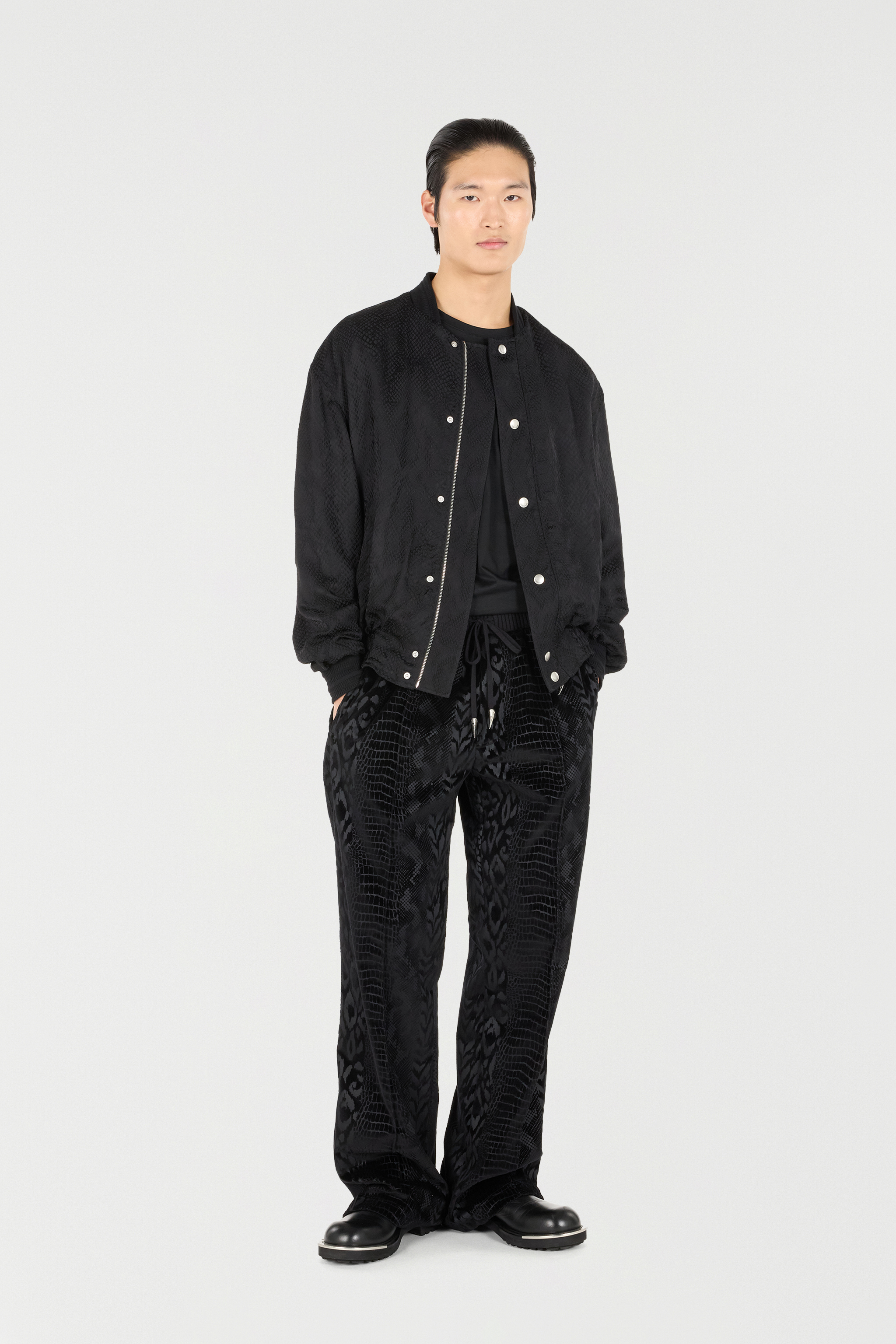Shop Roberto Cavalli Bomberjacke Mit Python-effekt In Black