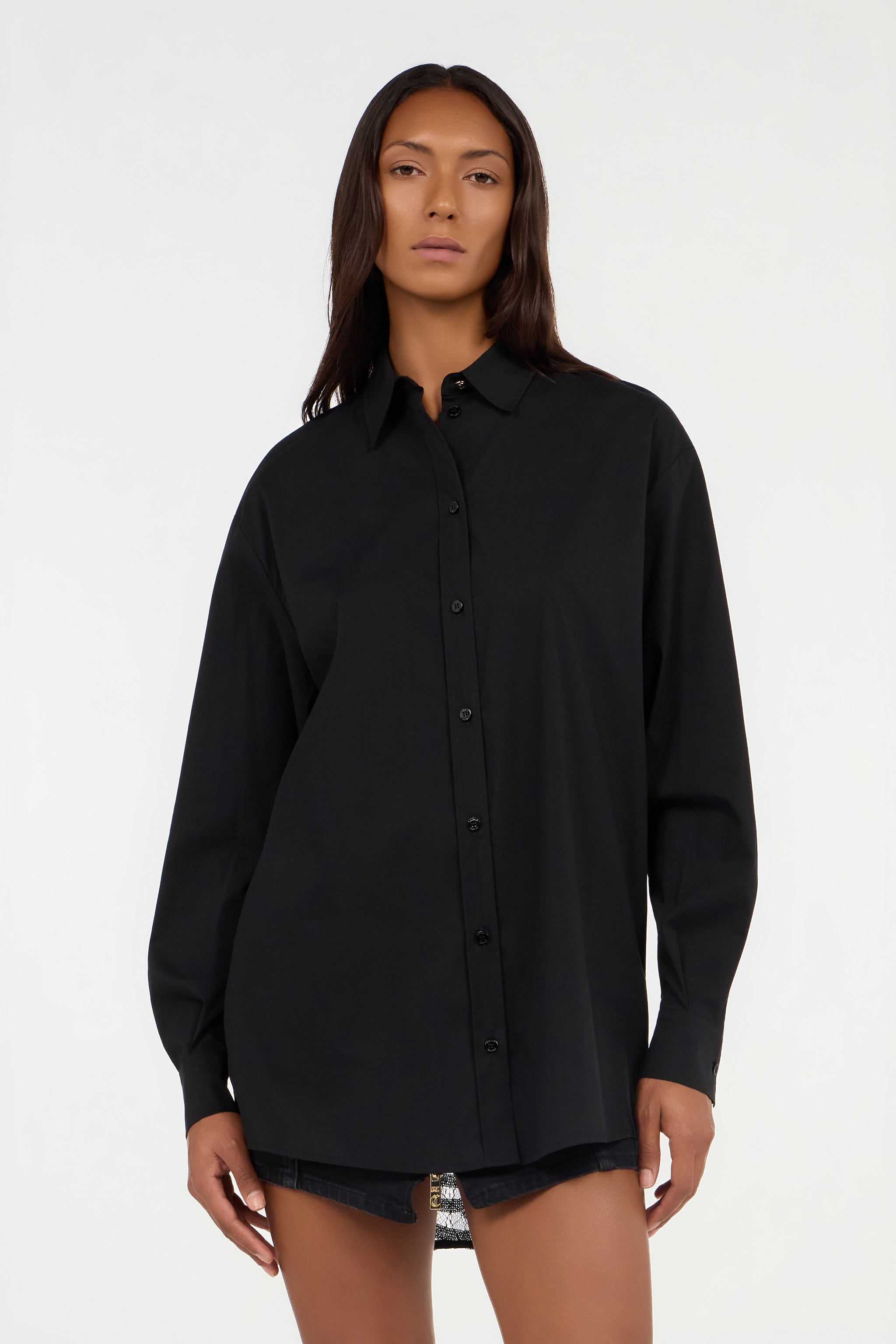 Long-sleeve solid color shirt