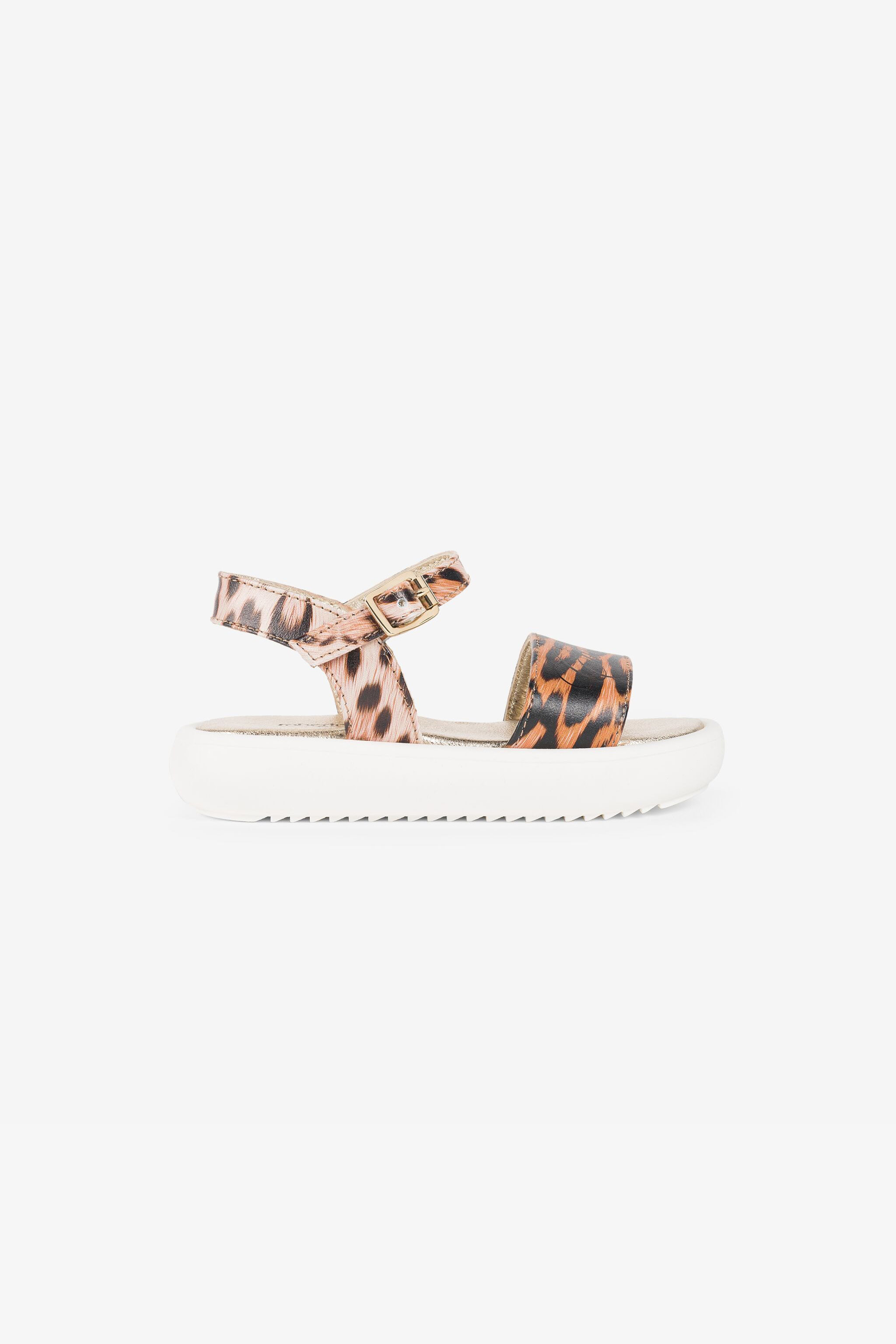Sandal
