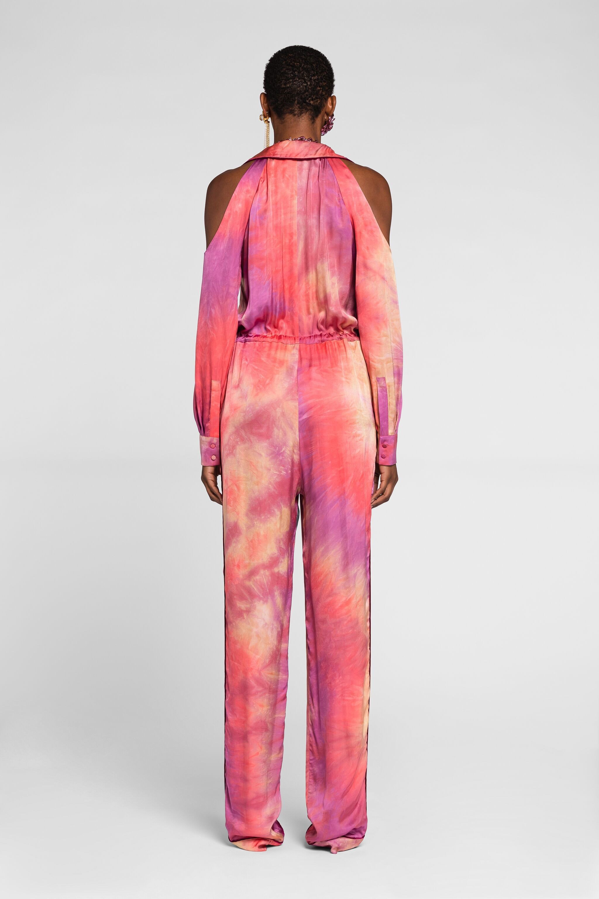 ROBERTO CAVALLI JUMPSUIT MIT BATIKMUSTER UND CUT-OUT